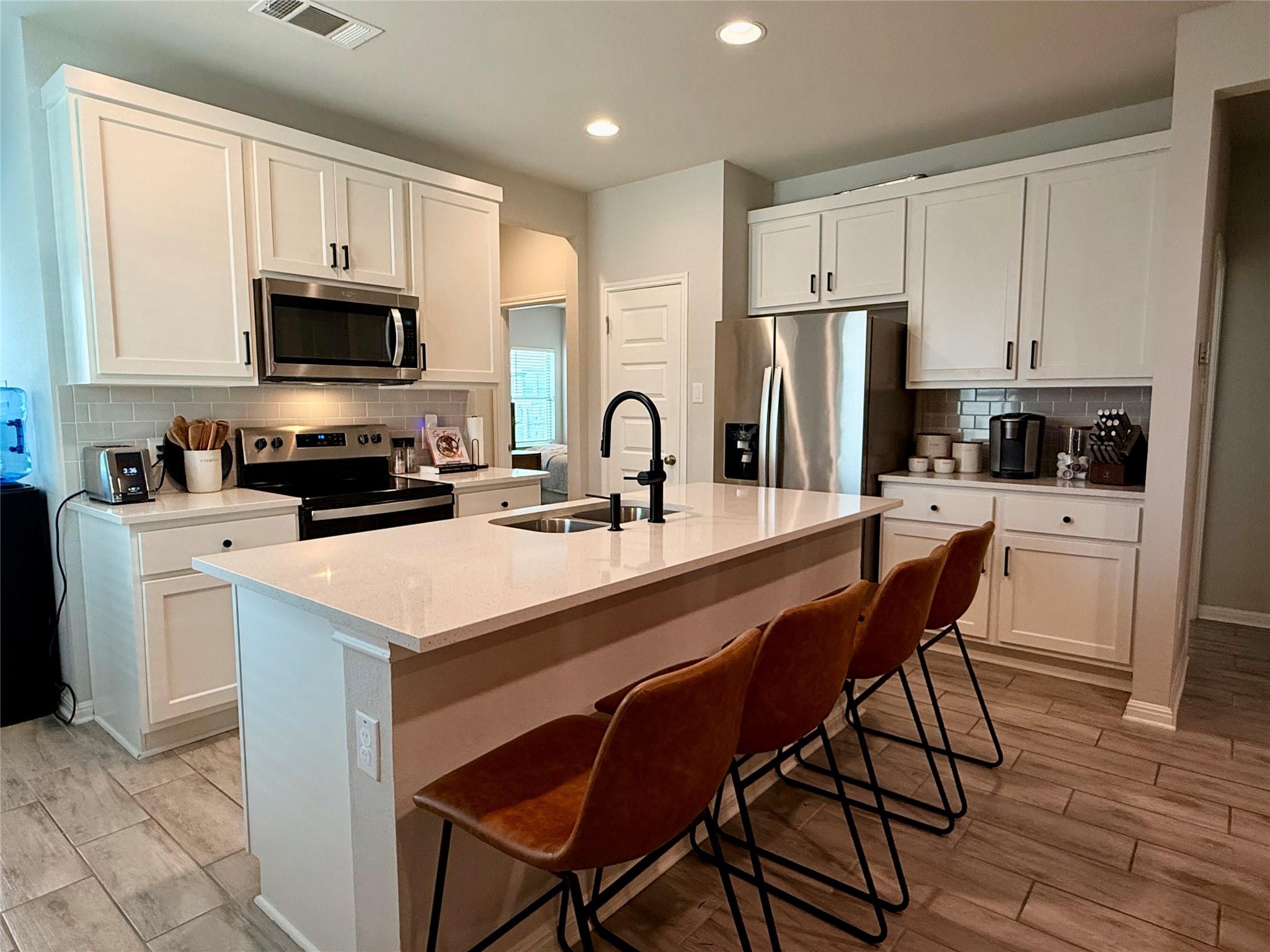 244 Wild Wind Trl, Jarrell, TX 76537