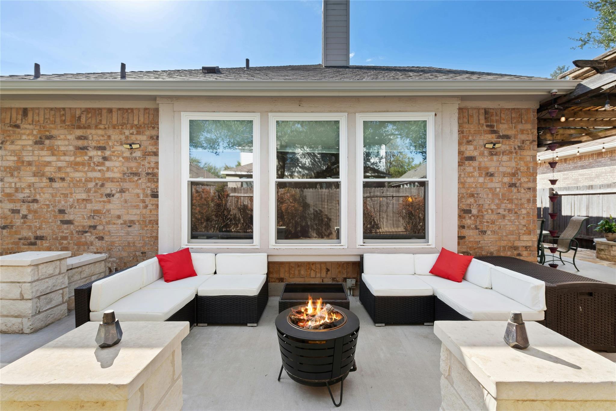 2011 Burnie Bishop Pl, Cedar Park, TX 78613