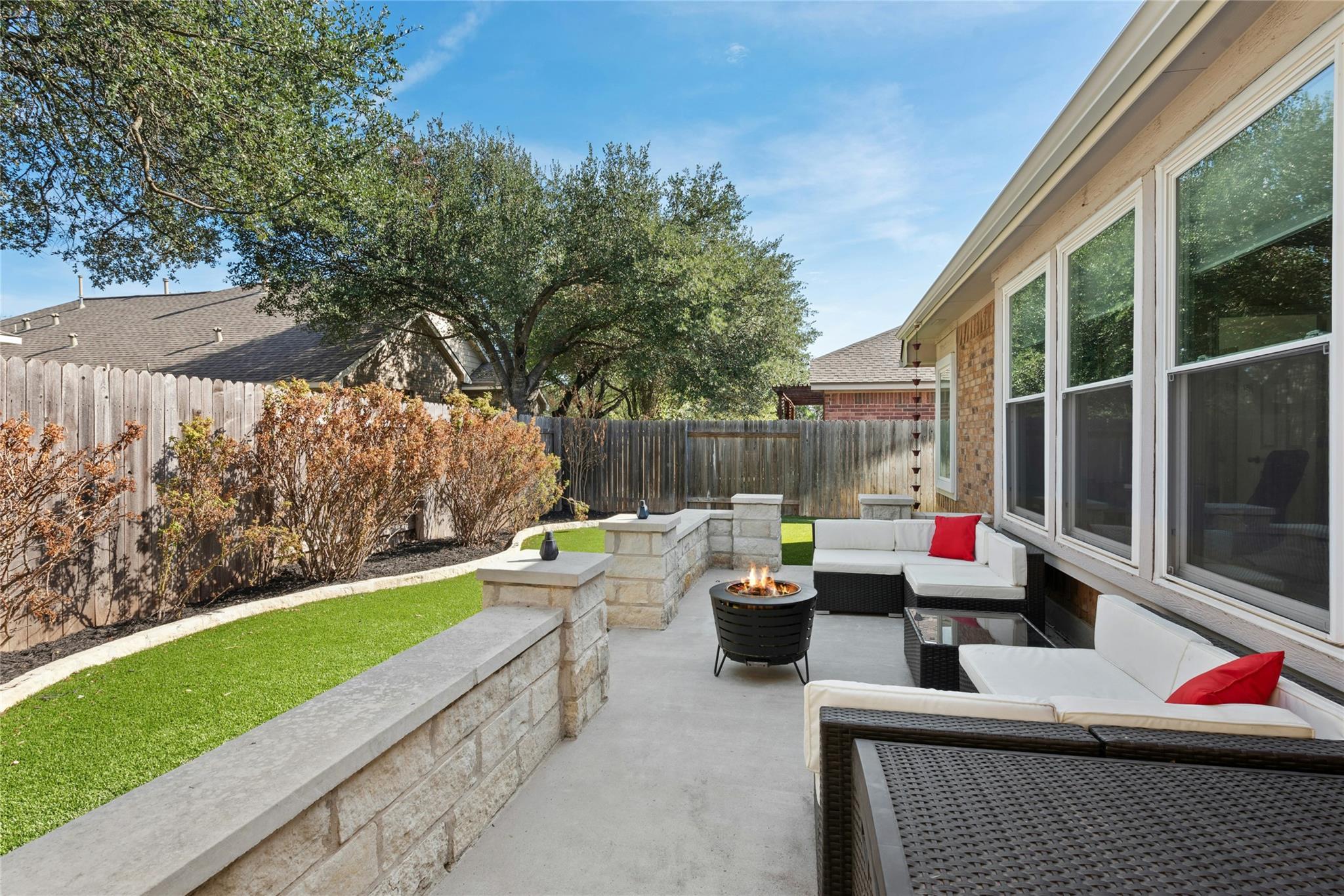 2011 Burnie Bishop Pl, Cedar Park, TX 78613