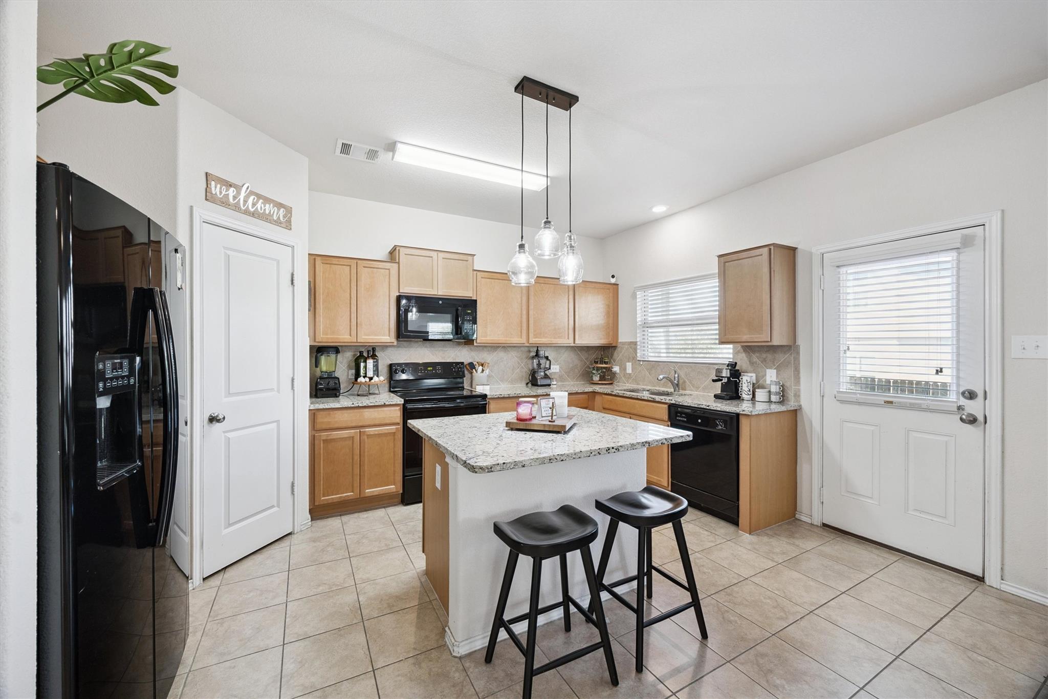 1108 Jackson Ln # 5B, Jarrell, TX 76537