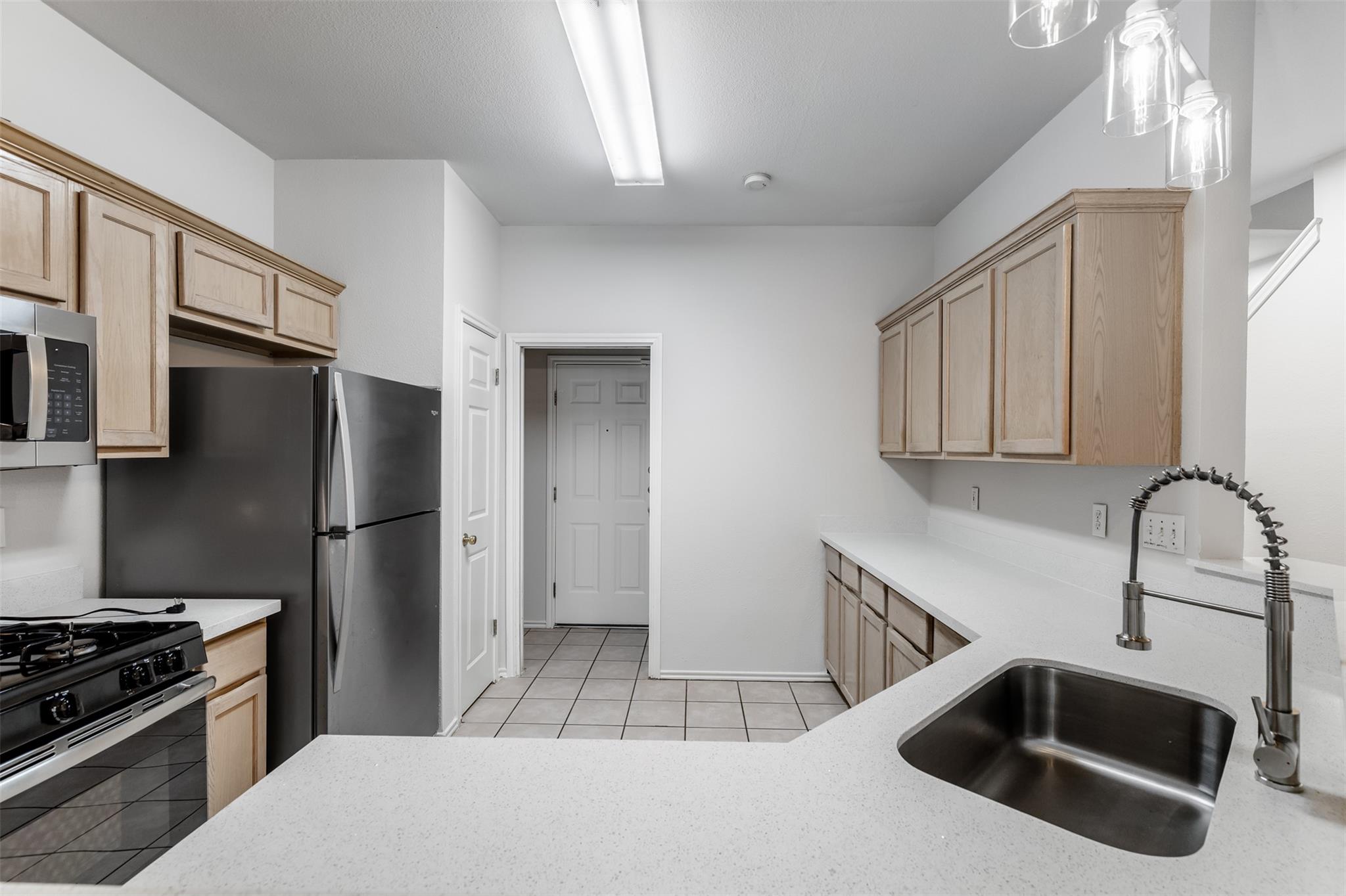 2808 Kestrel Dr # A, Austin, TX 78745