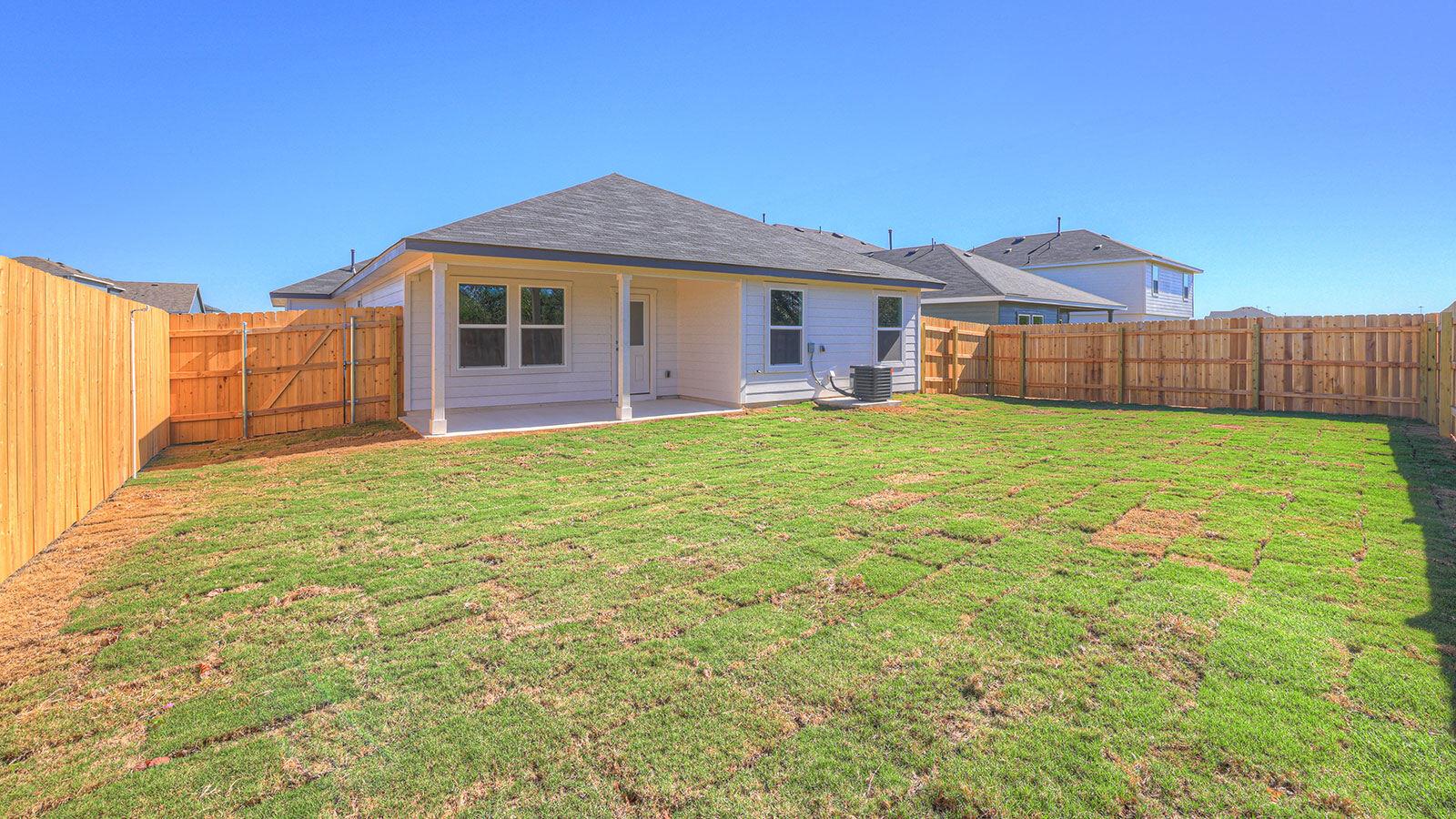 298 DENALI Dr, Kyle, TX 78640