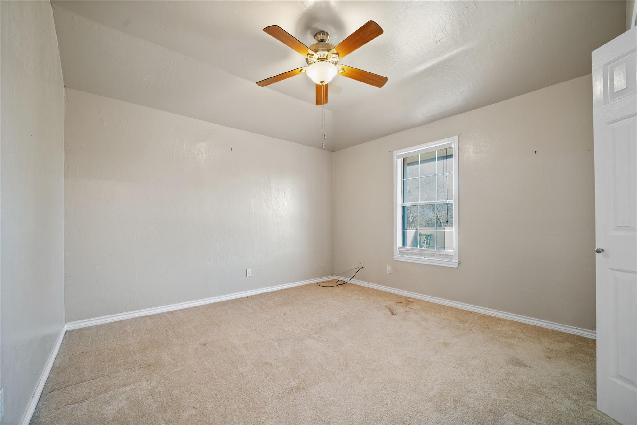 1912 Mulberry Ct, San Marcos, TX 78666