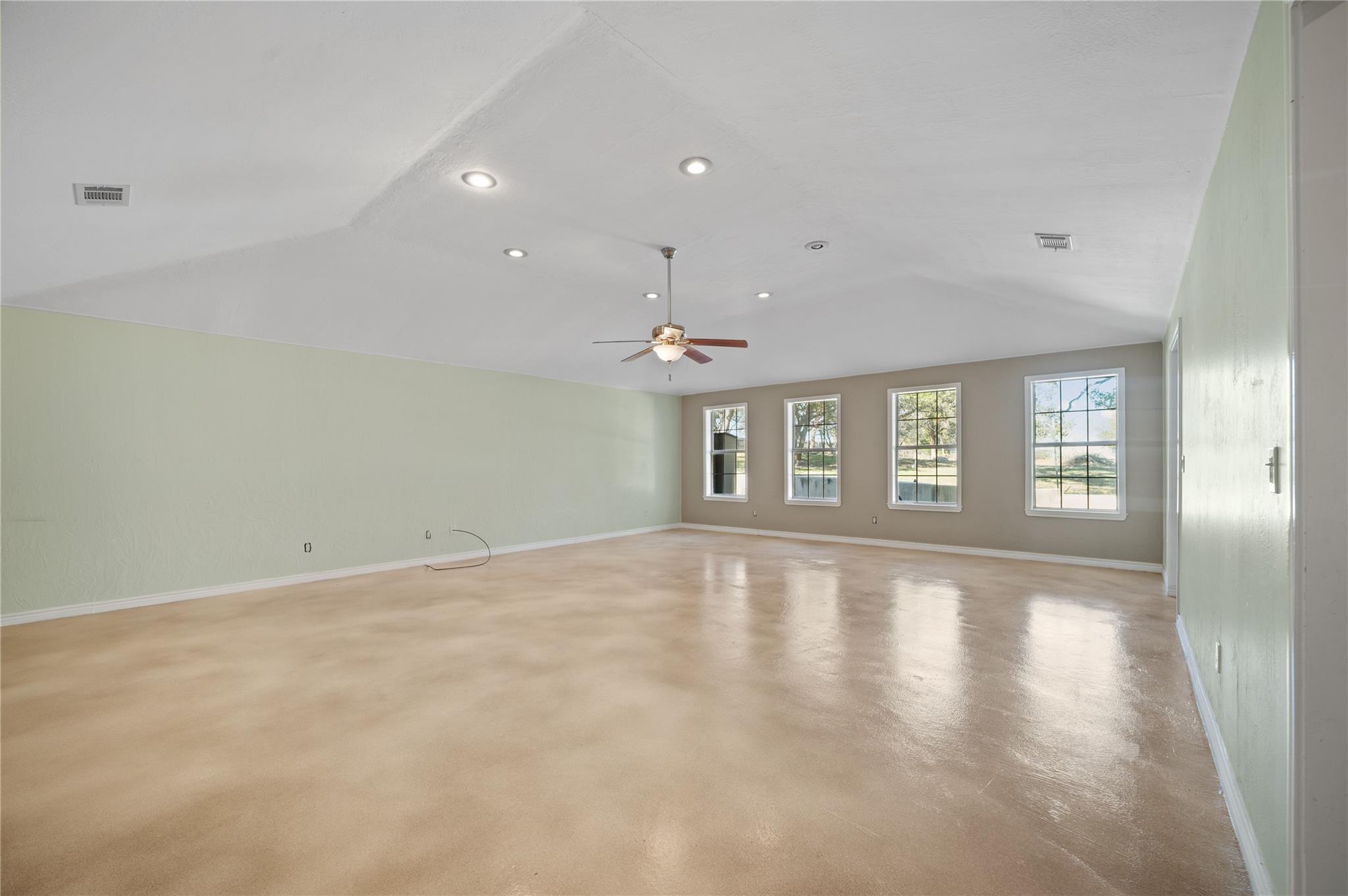 1912 Mulberry Ct, San Marcos, TX 78666