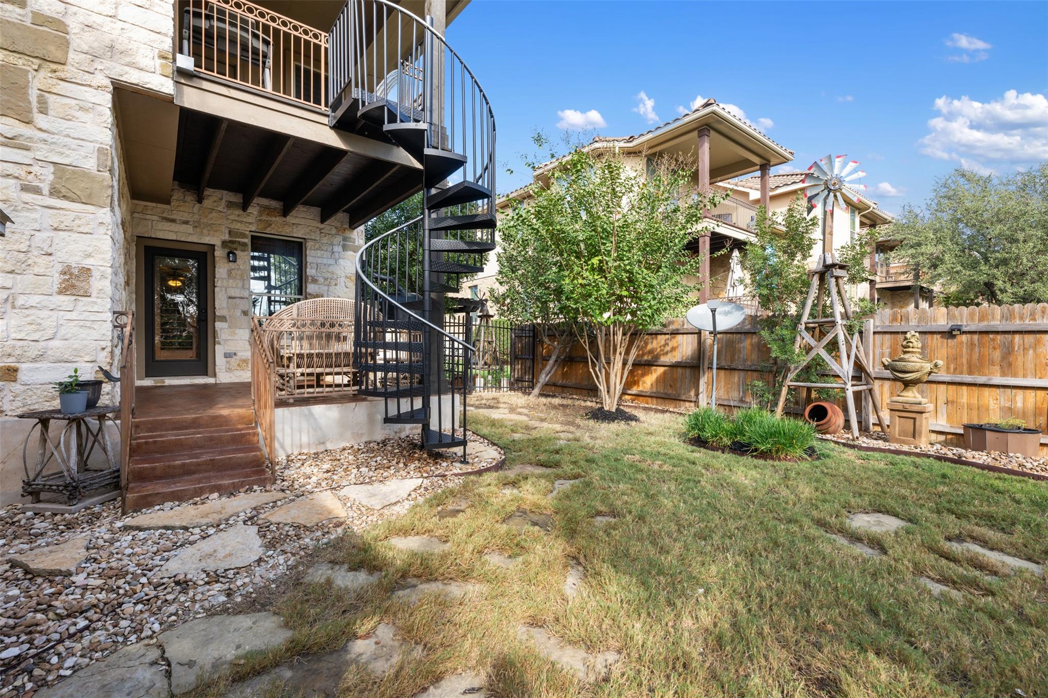 503 S Meadowlark St # A, Lakeway, TX 78734