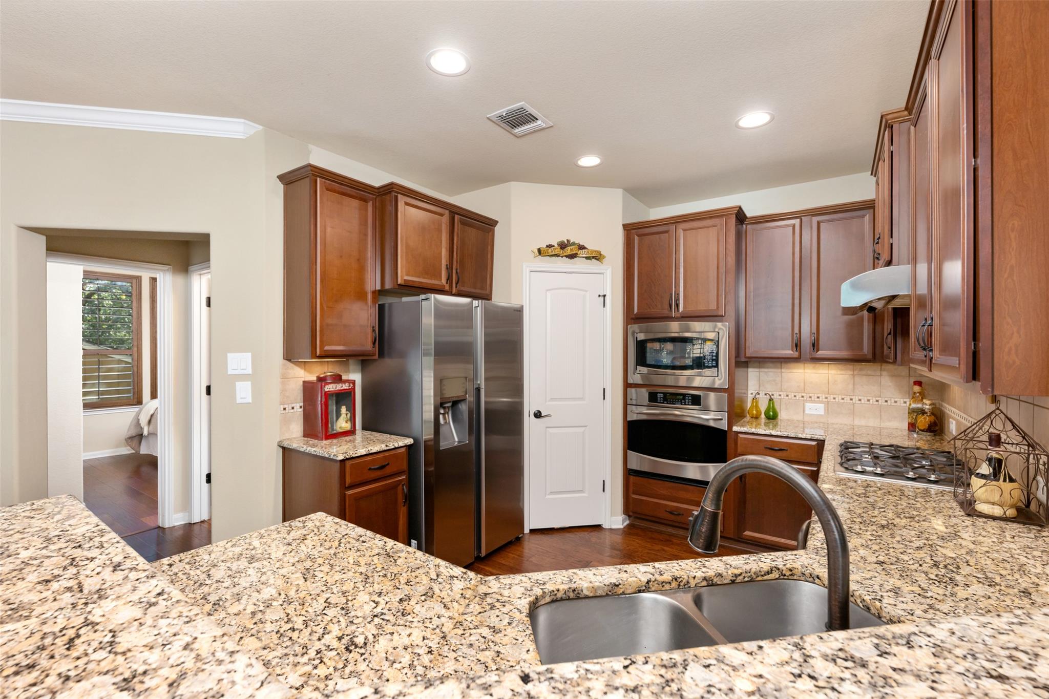 503 S Meadowlark St # A, Lakeway, TX 78734