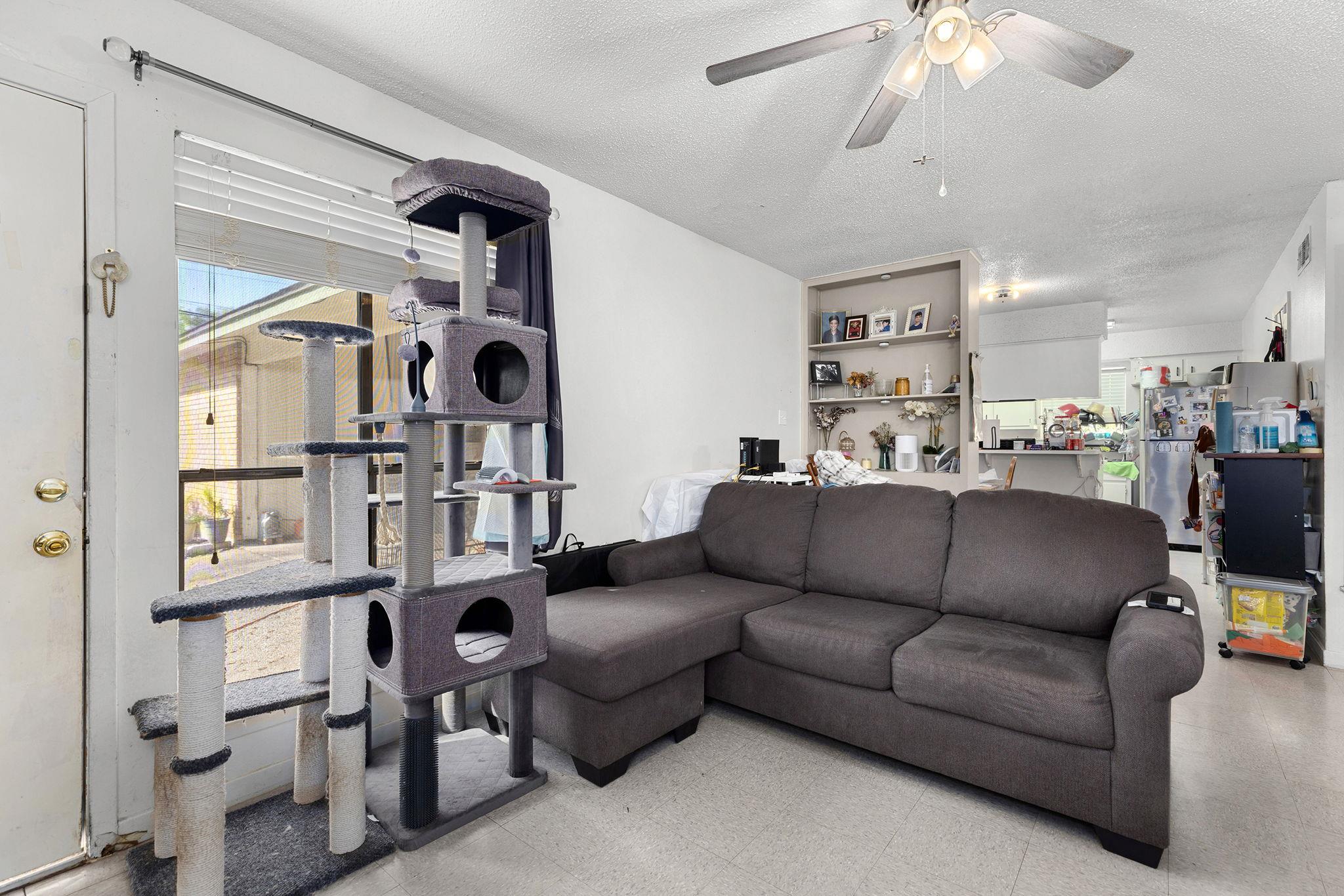 6911 Cooper Ln, Austin, TX 78745