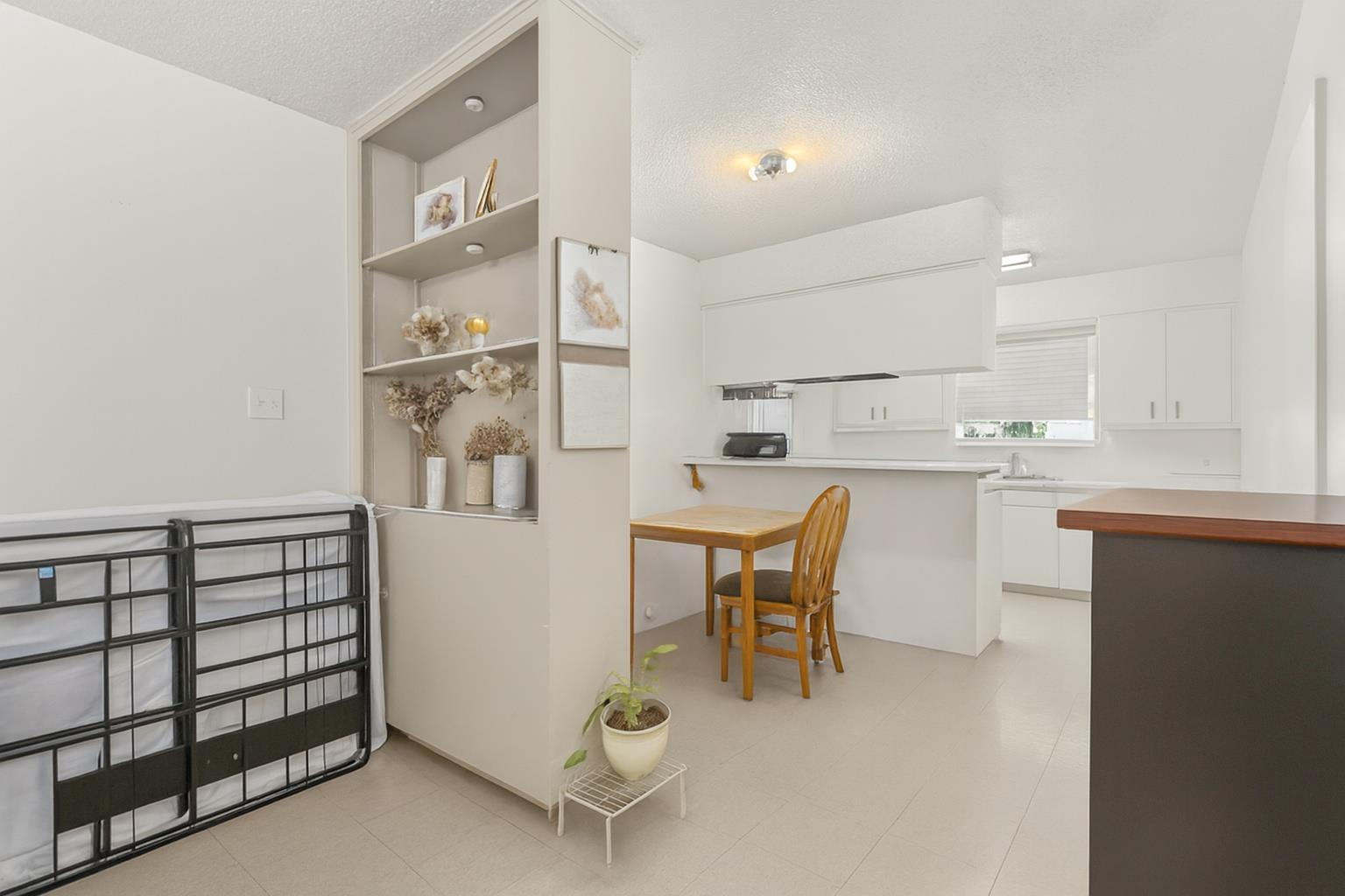 6911 Cooper Ln, Austin, TX 78745