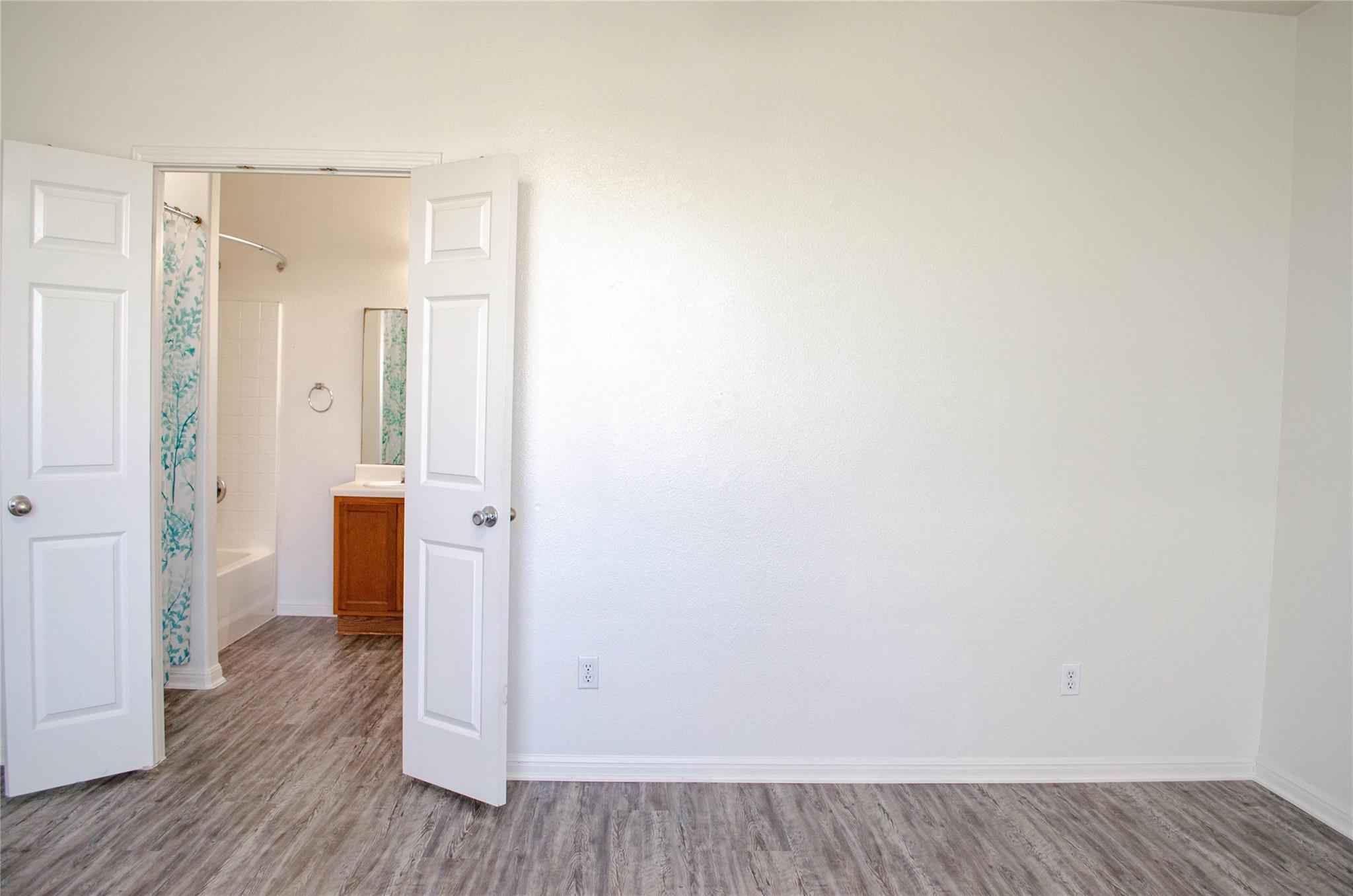 1108 Delia Chapa Ln, Hutto, TX 78634