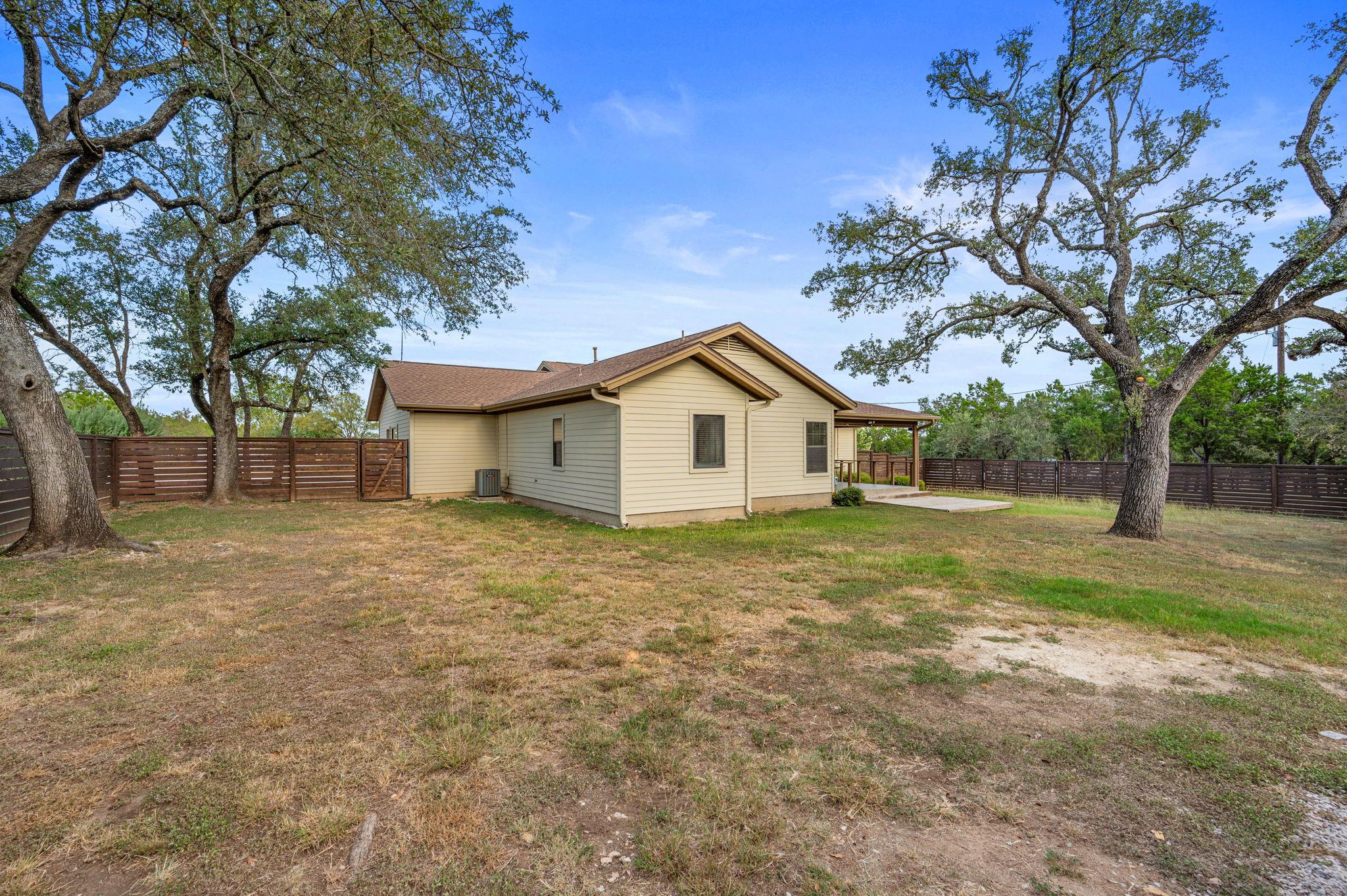 225 Foust Dr, Liberty Hill, TX 78642