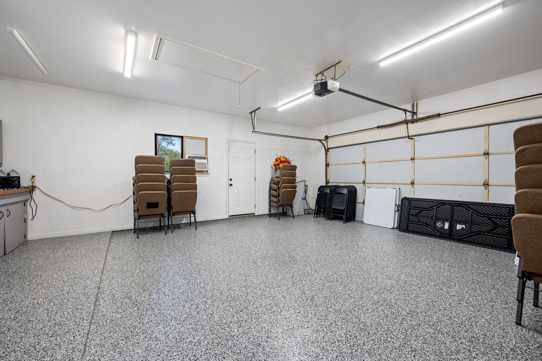 225 Foust Dr, Liberty Hill, TX 78642