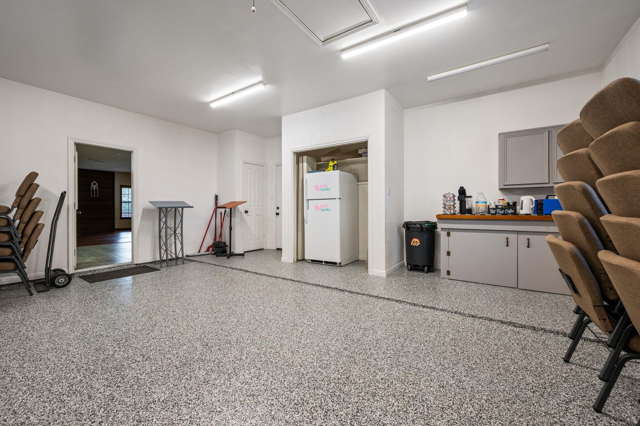 225 Foust Dr, Liberty Hill, TX 78642