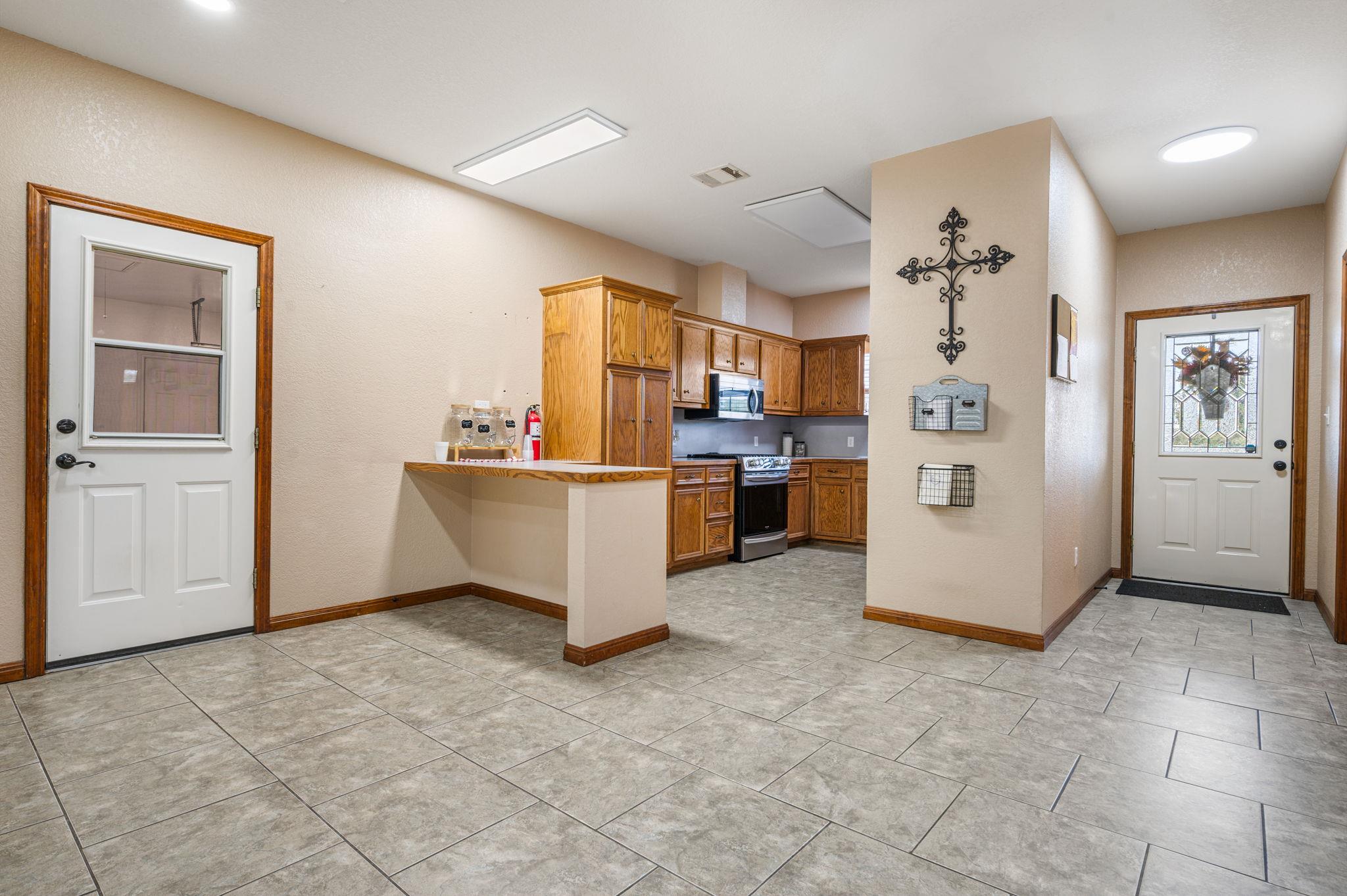 225 Foust Dr, Liberty Hill, TX 78642