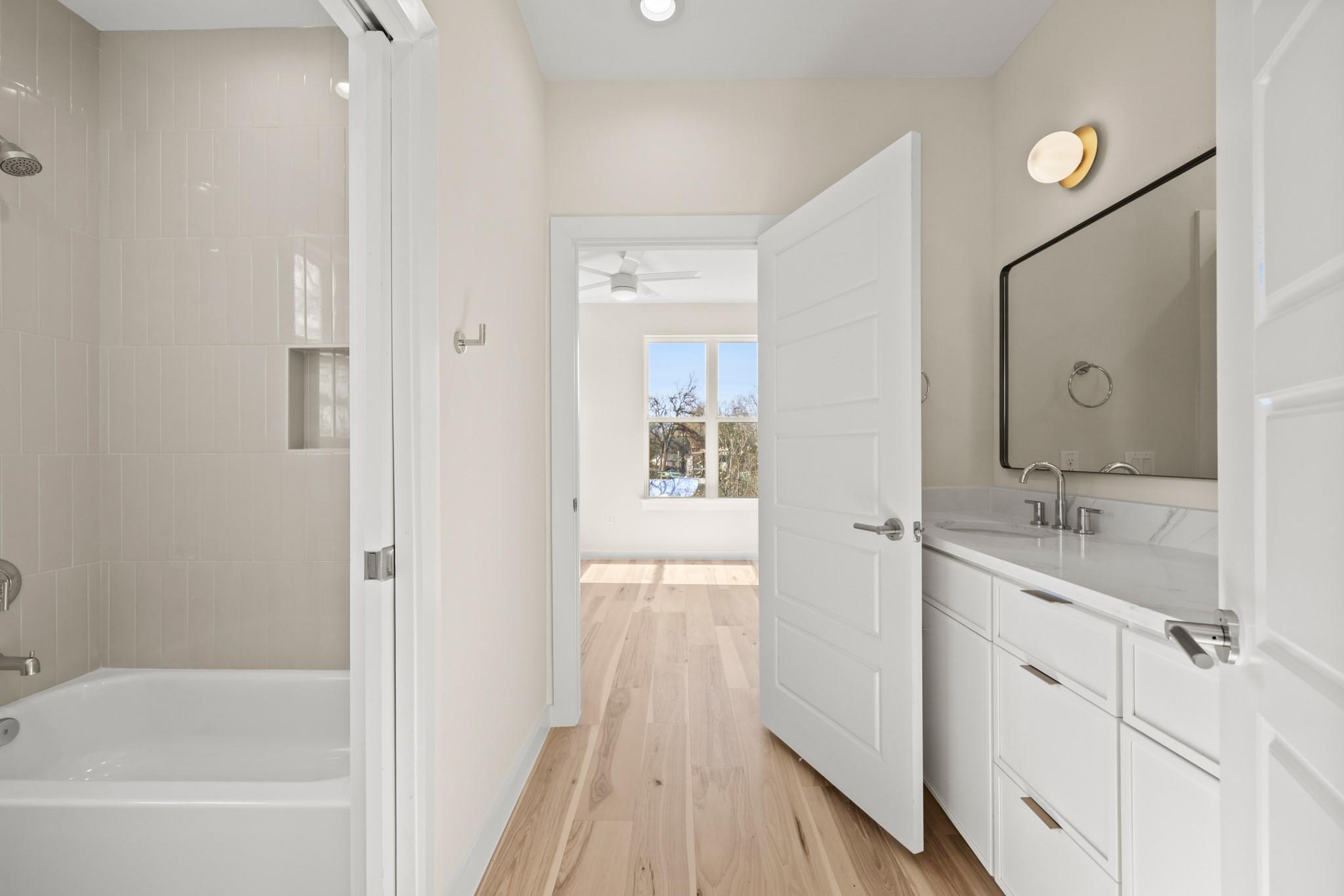 4801 Sara Dr # A, Austin, TX 78721