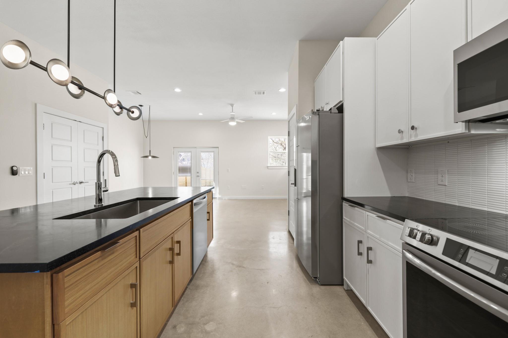 4801 Sara Dr # A, Austin, TX 78721