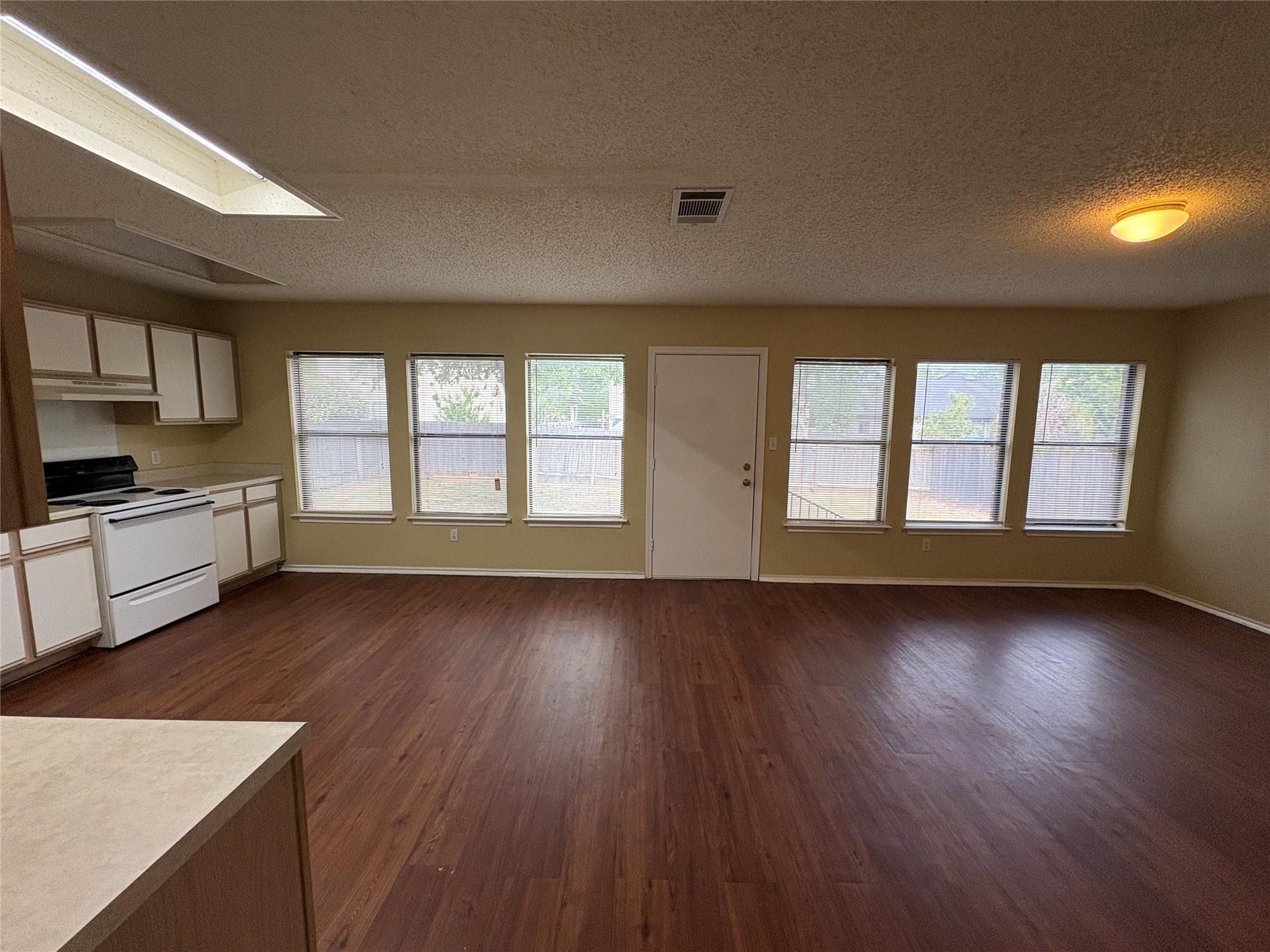 7908 Rosenberry Dr, Austin, TX 78747