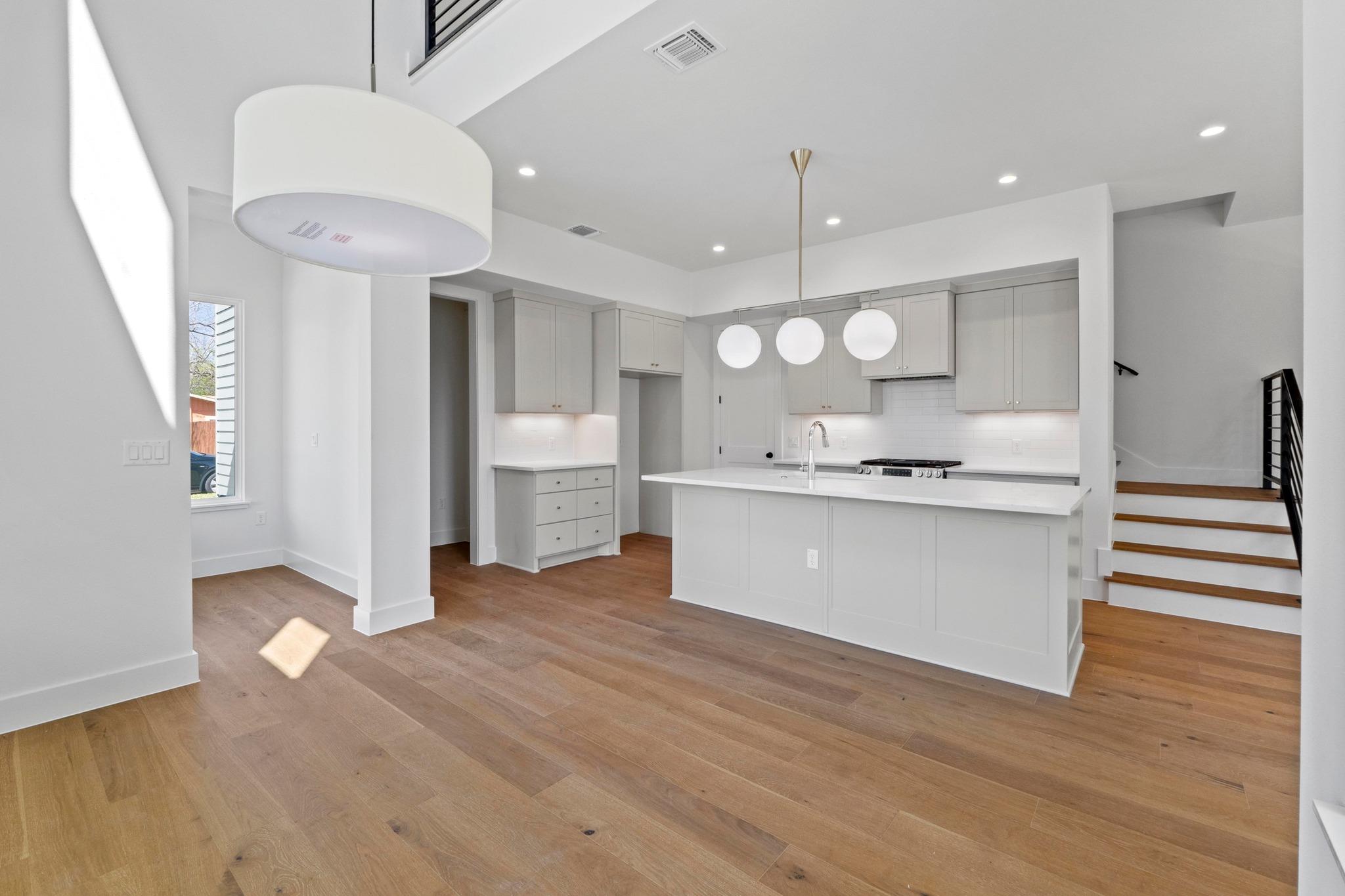 710 Philco Dr, Austin, TX 78745