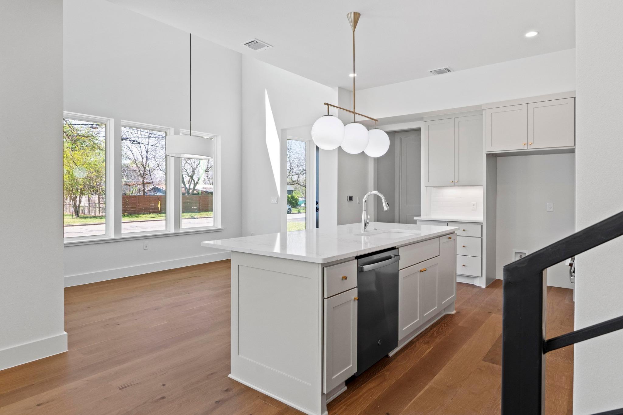 710 Philco Dr, Austin, TX 78745