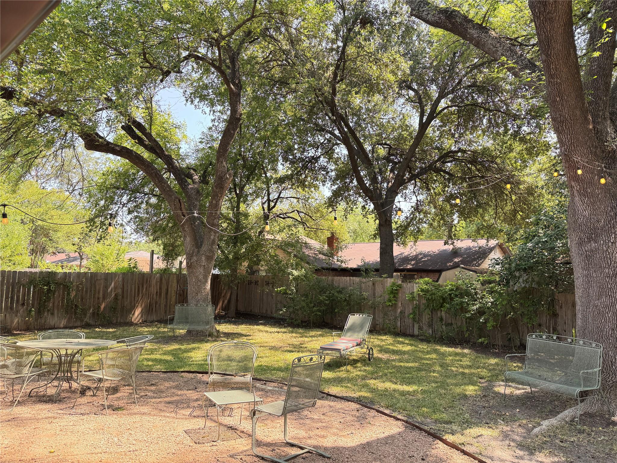 9215 Hunters Trce E, Austin, TX 78758