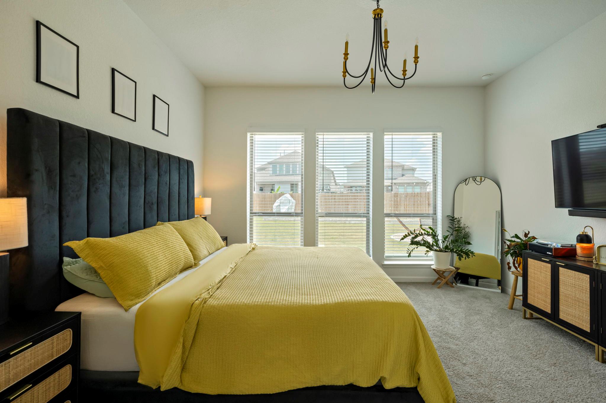 208 Dycus Bnd, Liberty Hill, TX 78642