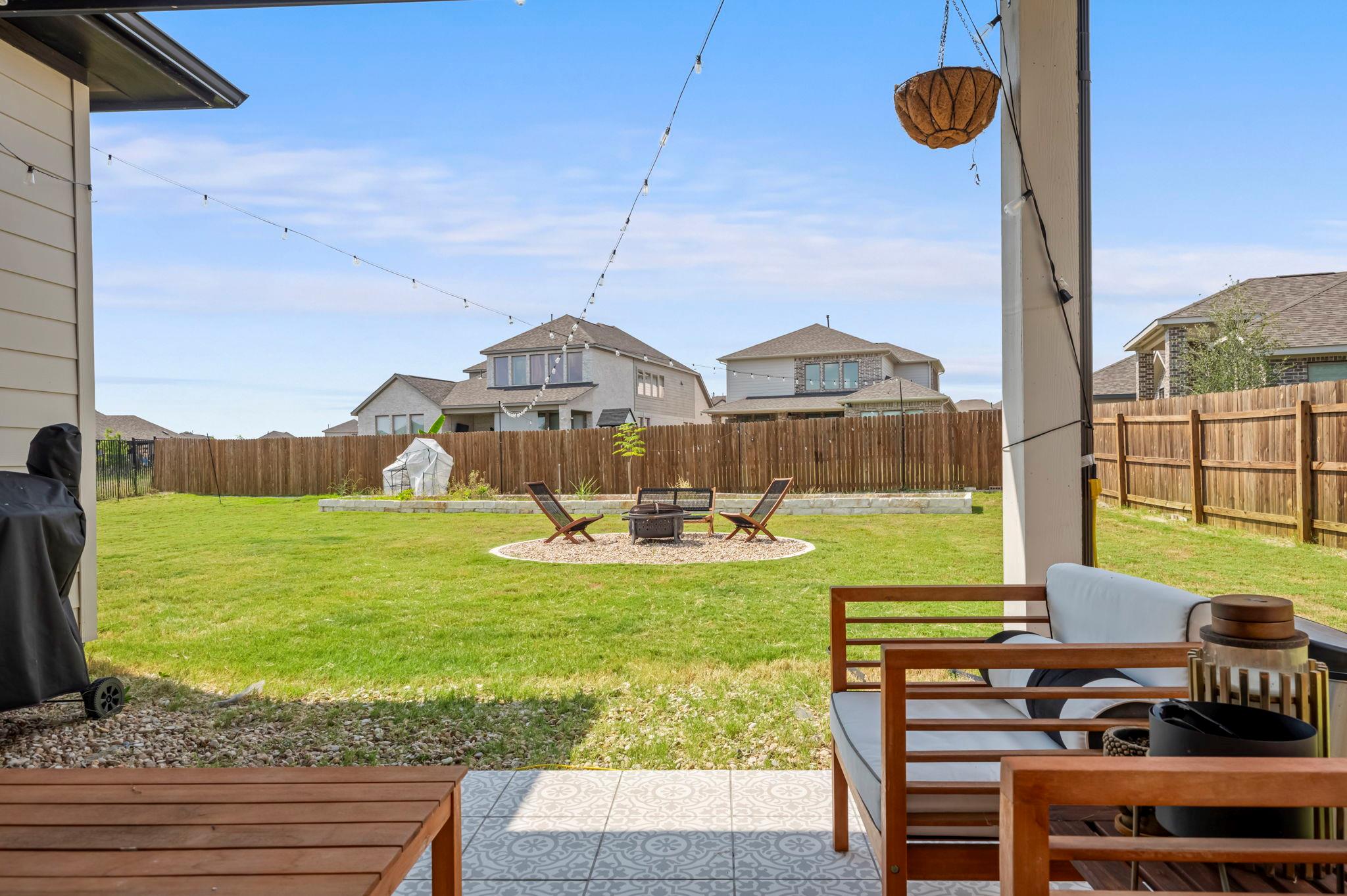 208 Dycus Bnd, Liberty Hill, TX 78642