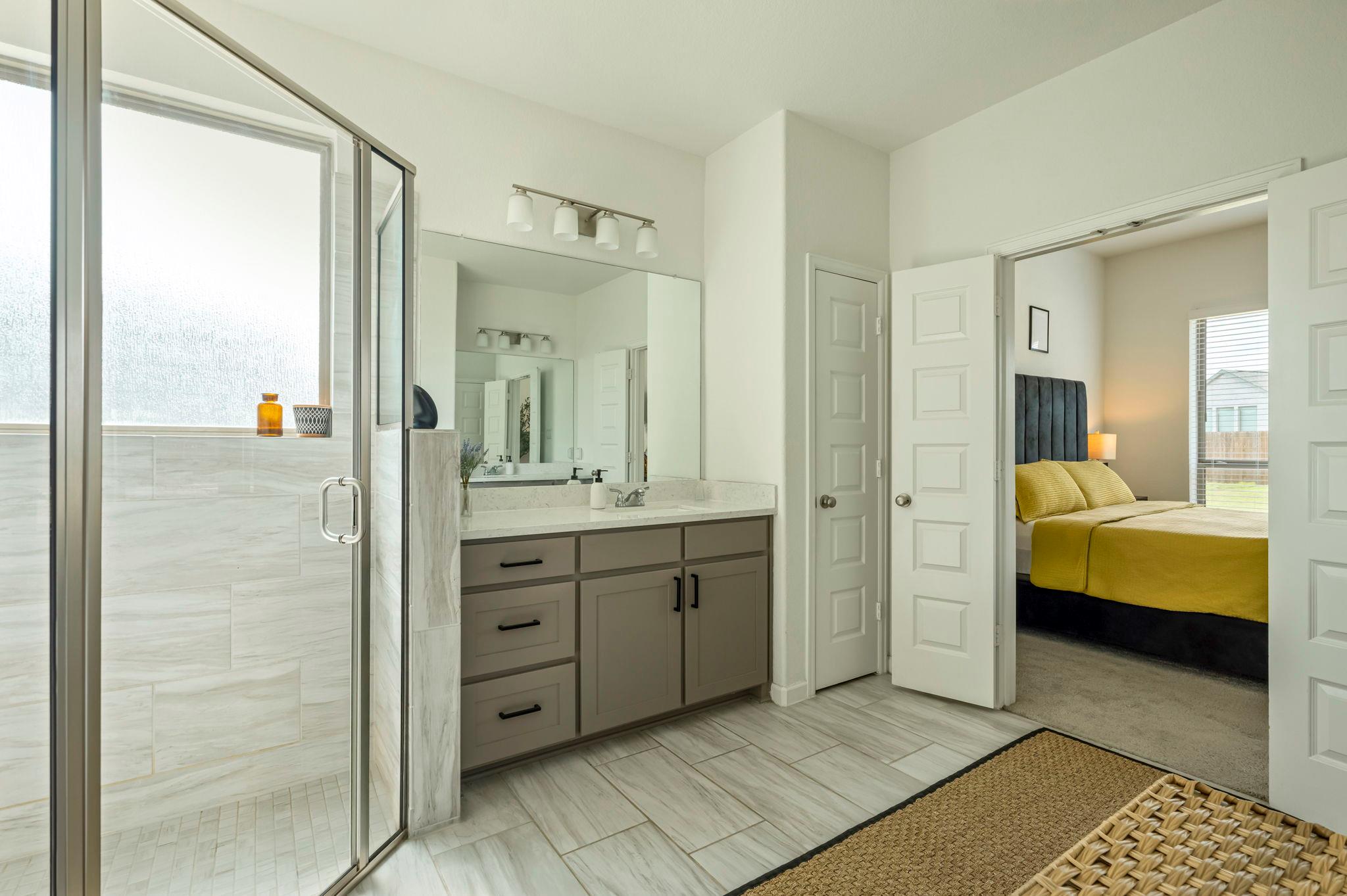 208 Dycus Bnd, Liberty Hill, TX 78642