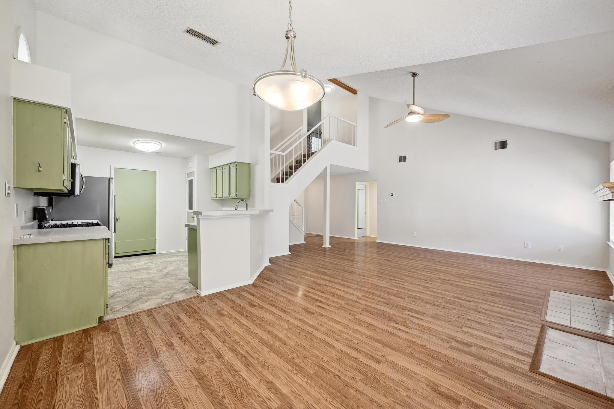 7201 Pine Bluffs Trl, Austin, TX 78729