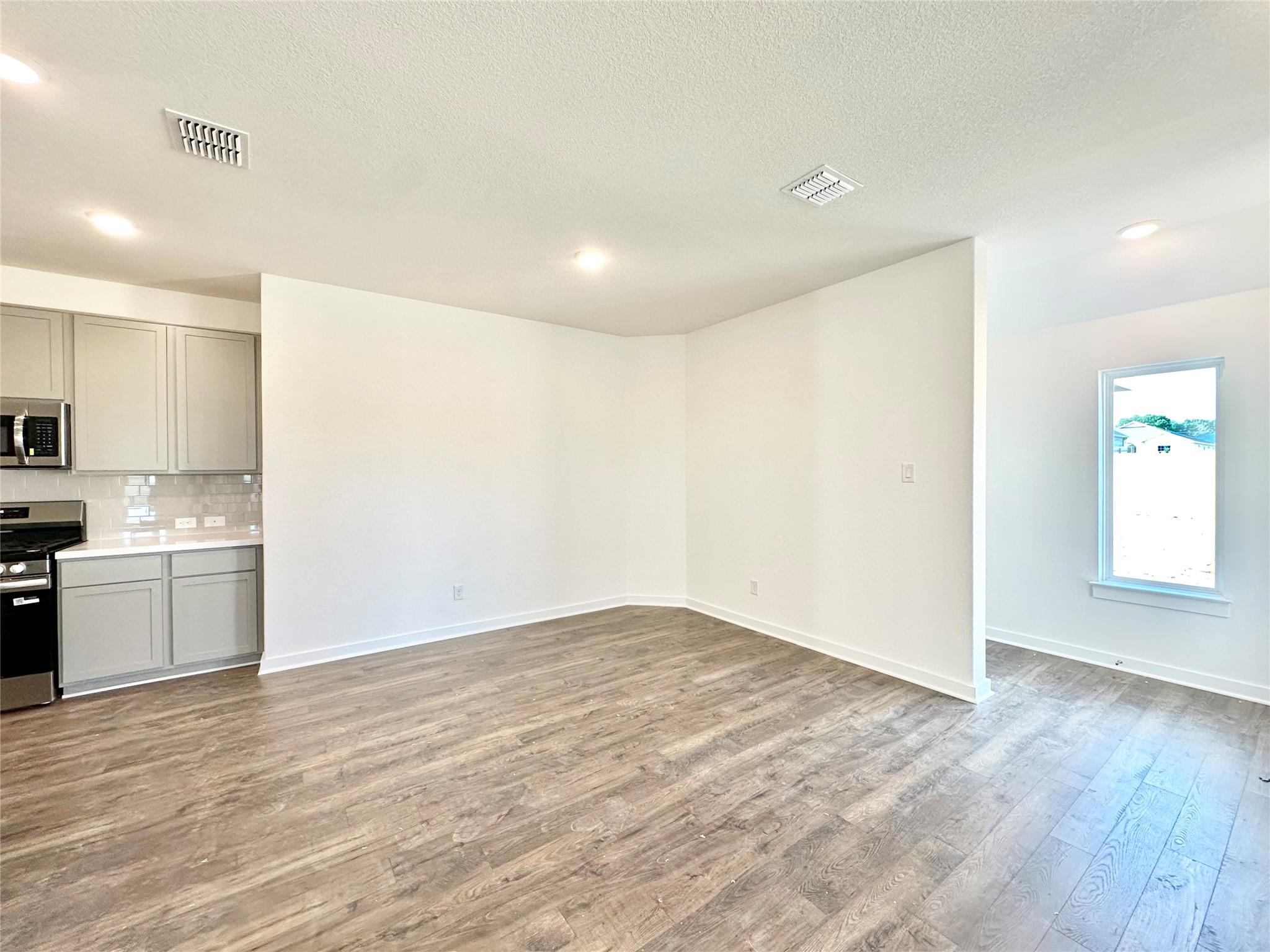 120 Morgan Meadow Dr, Kyle, TX 78640