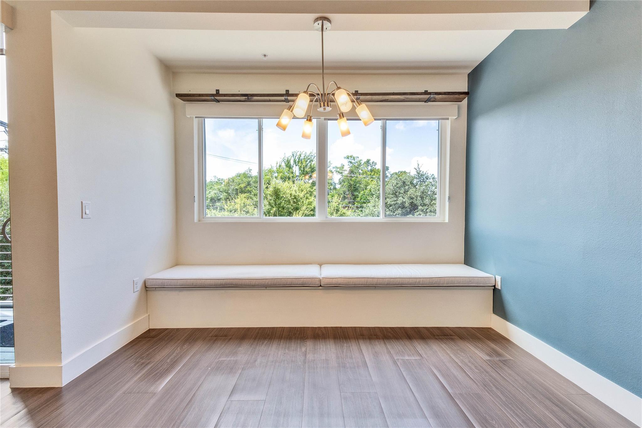 604 N Bluff Dr # 105, Austin, TX 78745