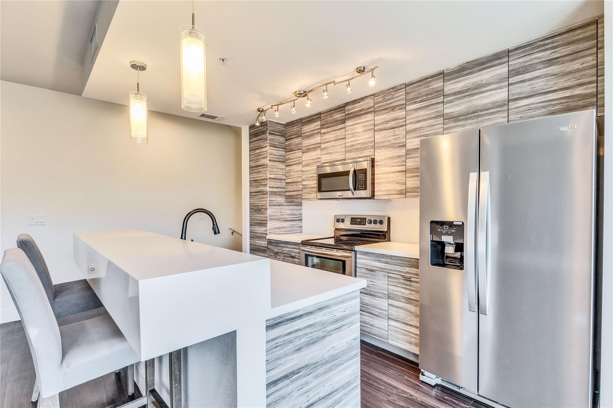 604 N Bluff Dr # 105, Austin, TX 78745