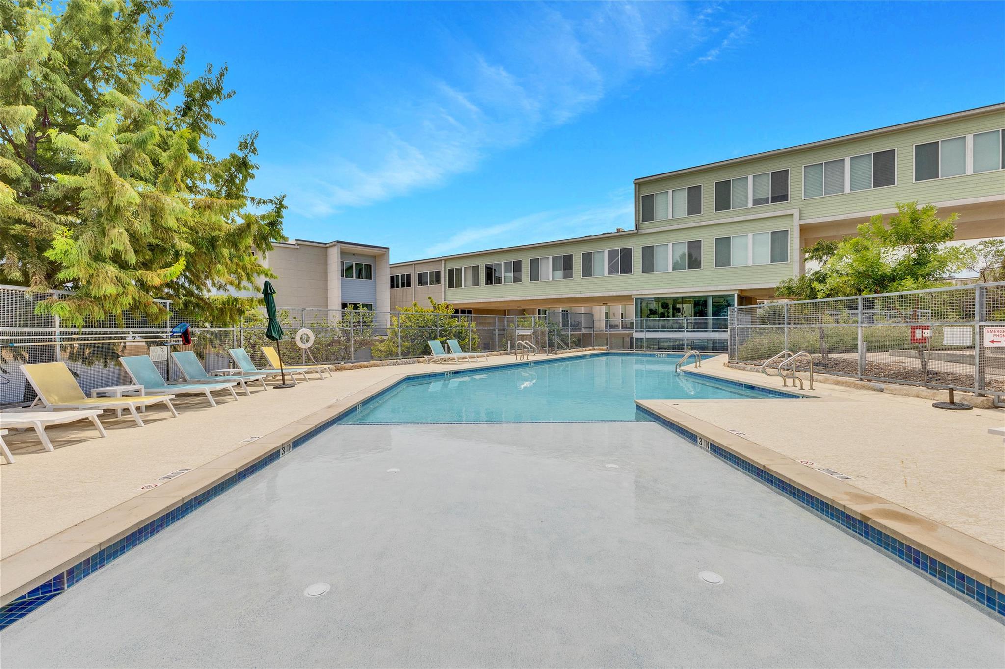 604 N Bluff Dr # 105, Austin, TX 78745