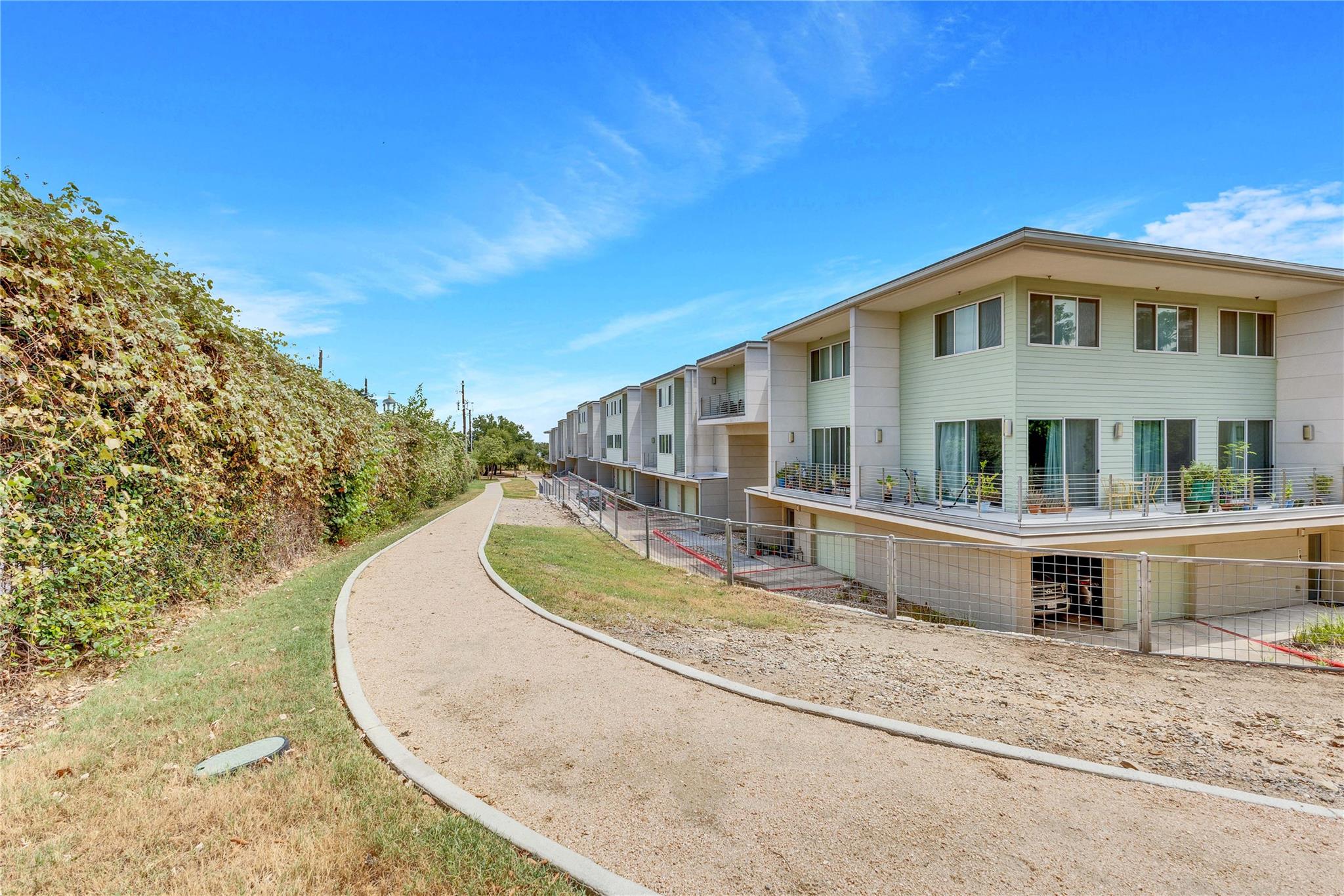 604 N Bluff Dr # 105, Austin, TX 78745