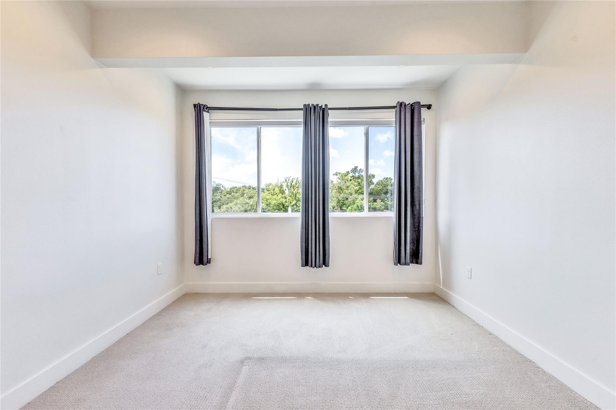 604 N Bluff Dr # 105, Austin, TX 78745