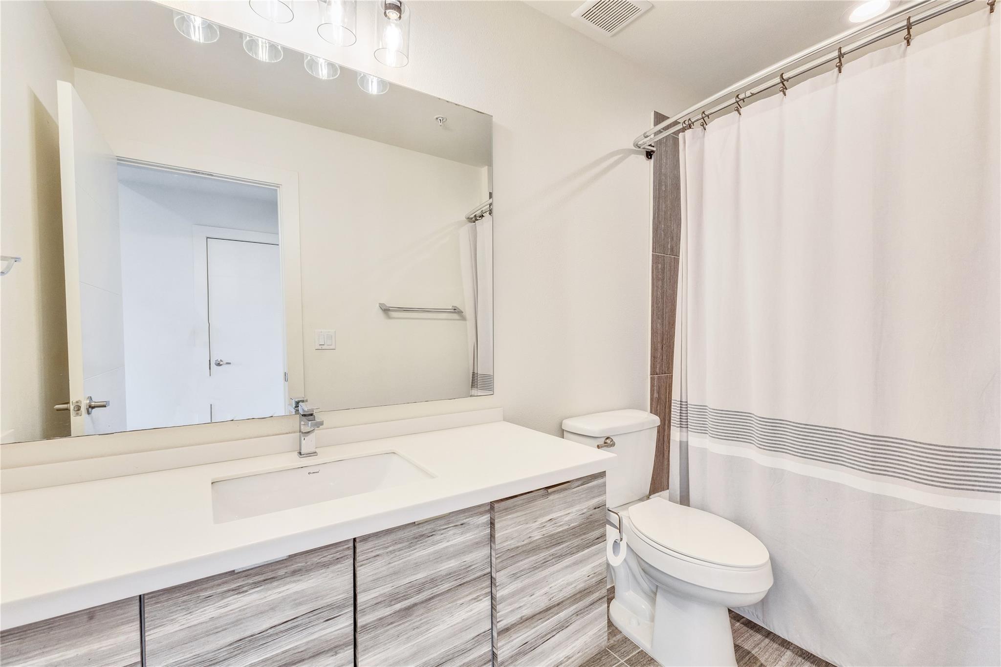 604 N Bluff Dr # 105, Austin, TX 78745