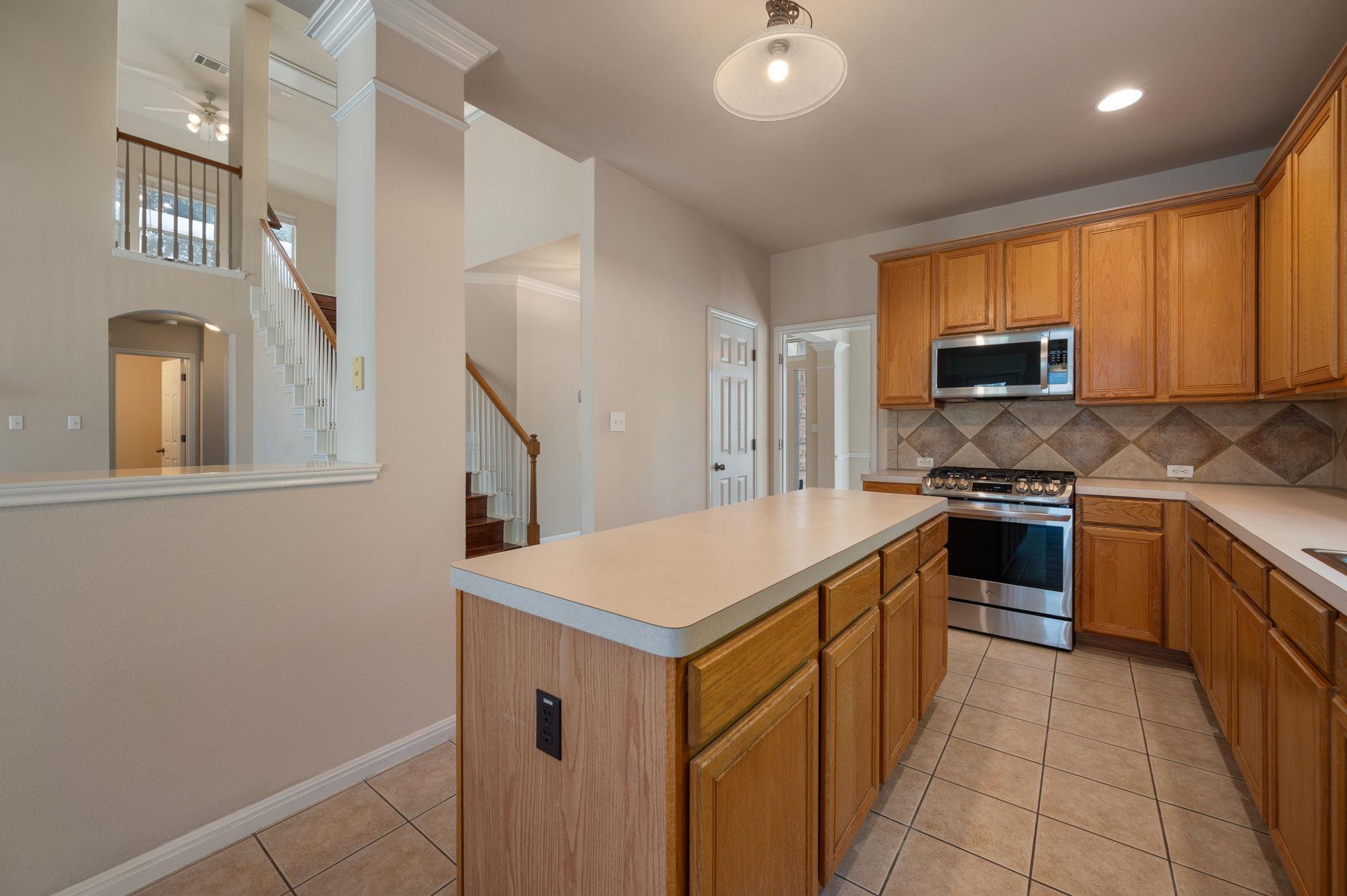 6612 Convict Hill Rd, Austin, TX 78749