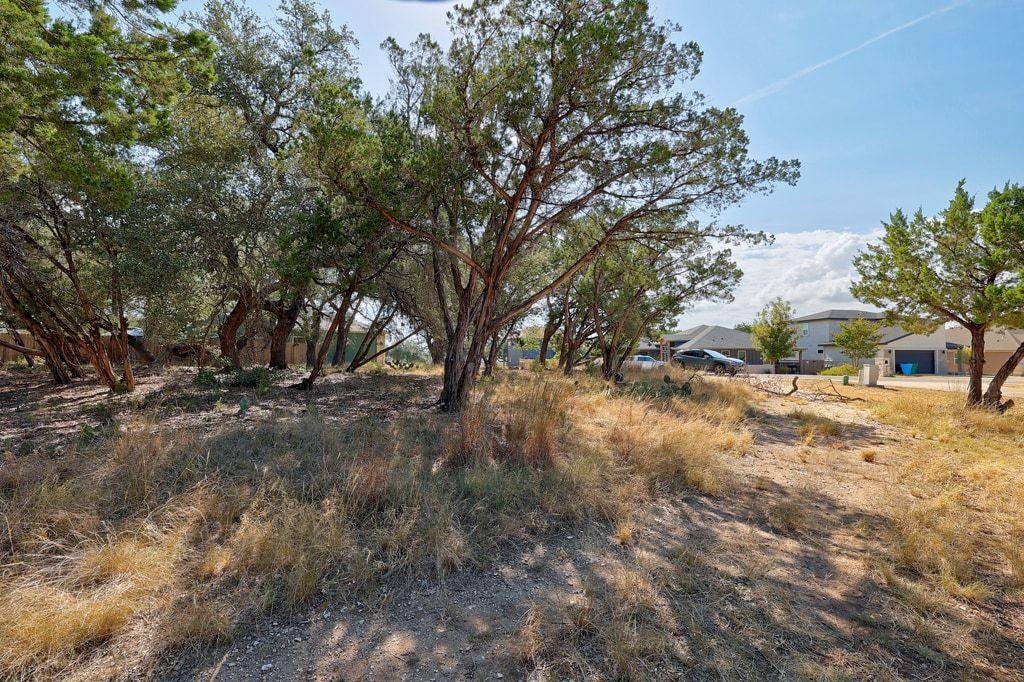 406 Summit Ridge Dr N, Lago Vista, TX 78645