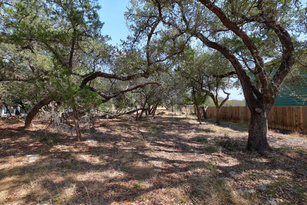 406 Summit Ridge Dr N, Lago Vista, TX 78645