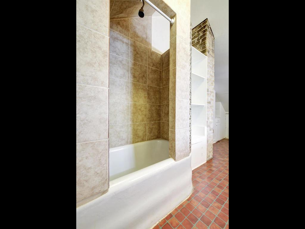 903 Shoal Cliff Ct, Austin, TX 78705