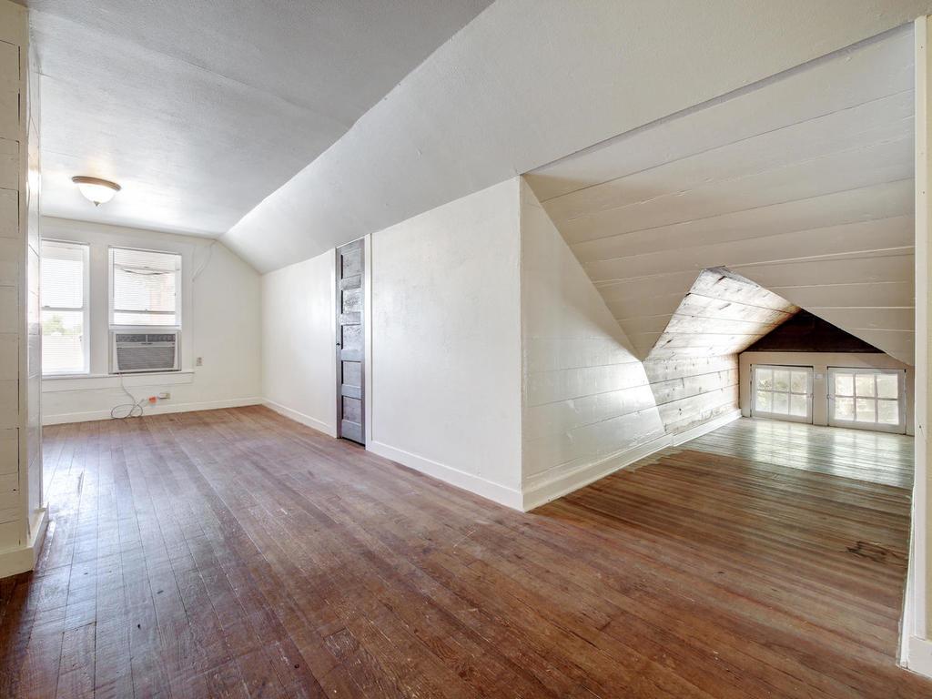 903 Shoal Cliff Ct, Austin, TX 78705