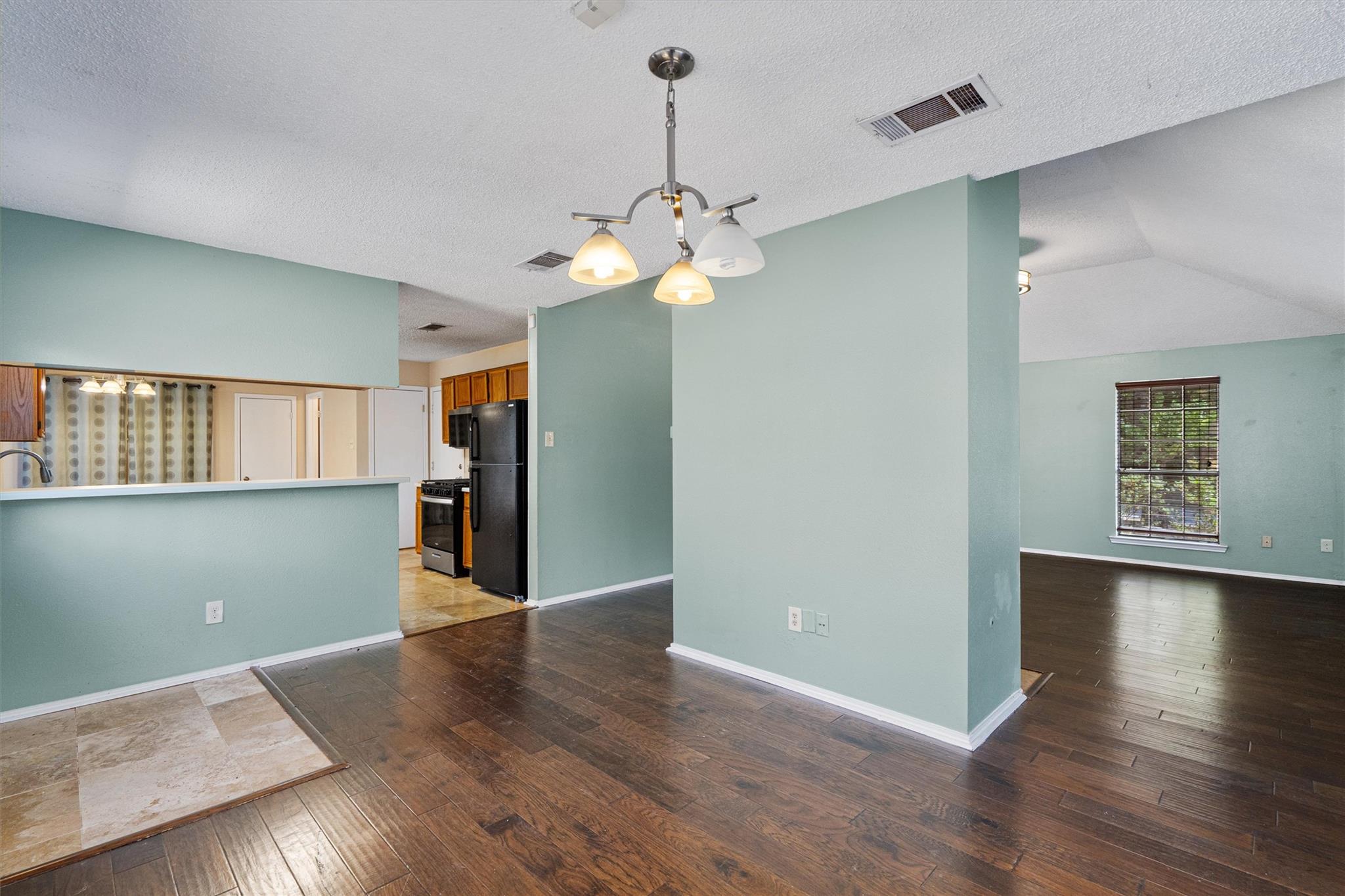 4700 Fallenash Dr, Austin, TX 78725