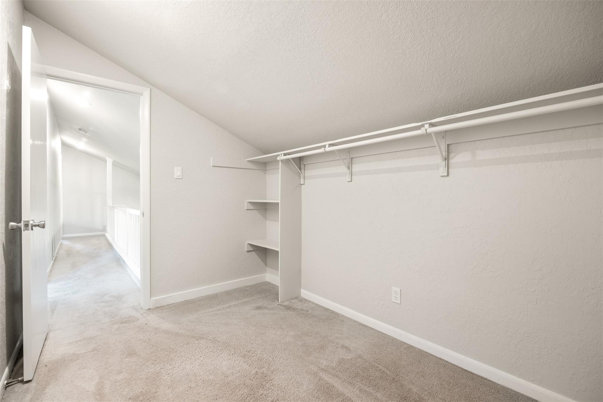 1910 Walsh Dr, Round Rock, TX 78681