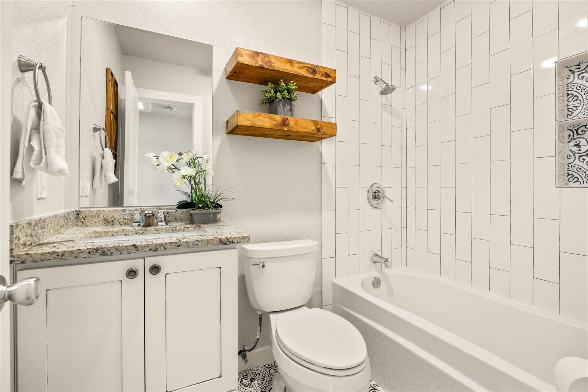 1910 Walsh Dr, Round Rock, TX 78681