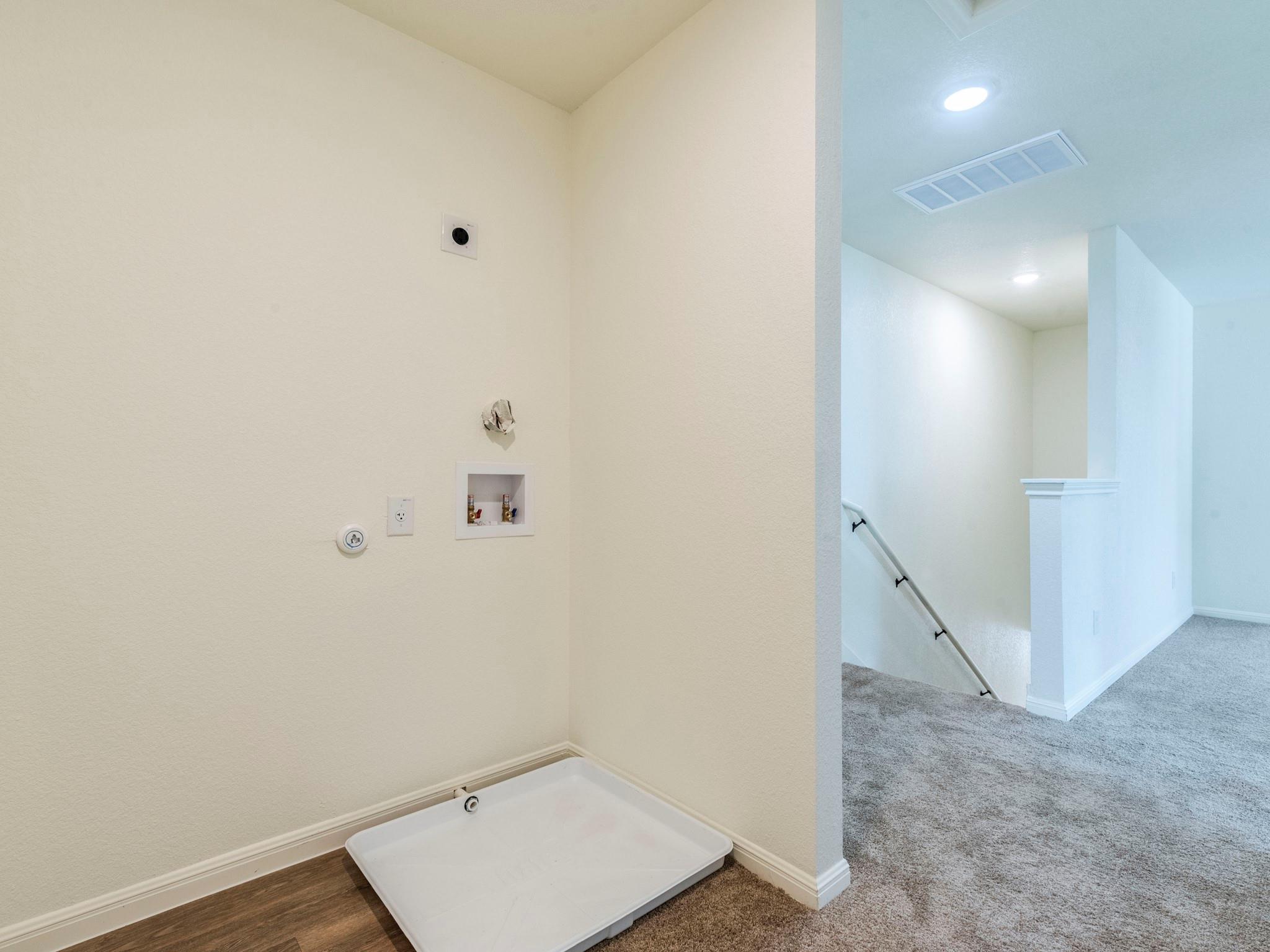 2002 W 2nd St # 902, Taylor, TX 76574