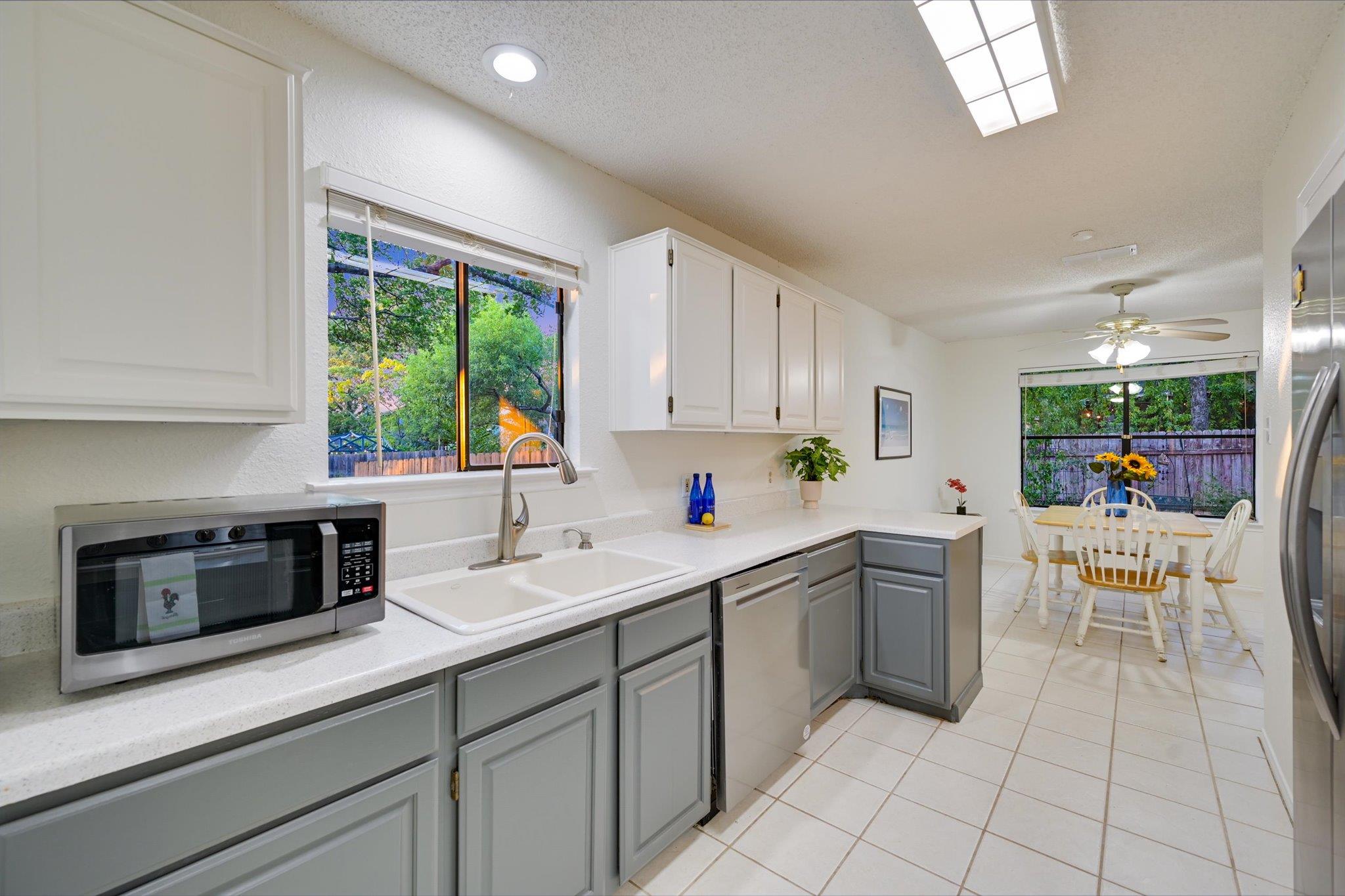 2612 Piping Rock Trl, Austin, TX 78748