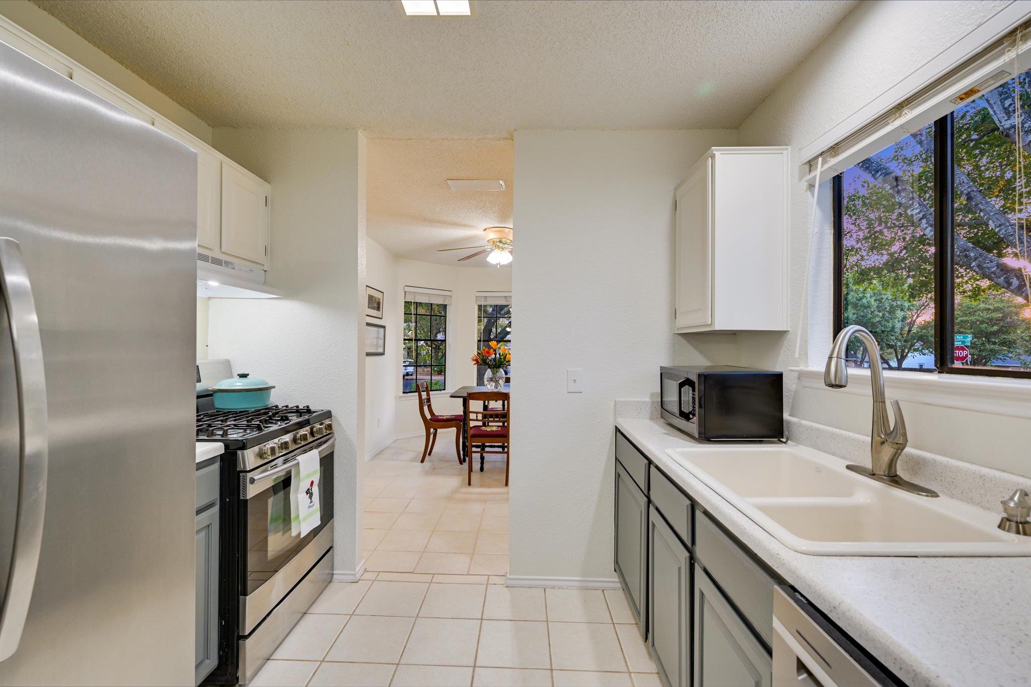 2612 Piping Rock Trl, Austin, TX 78748