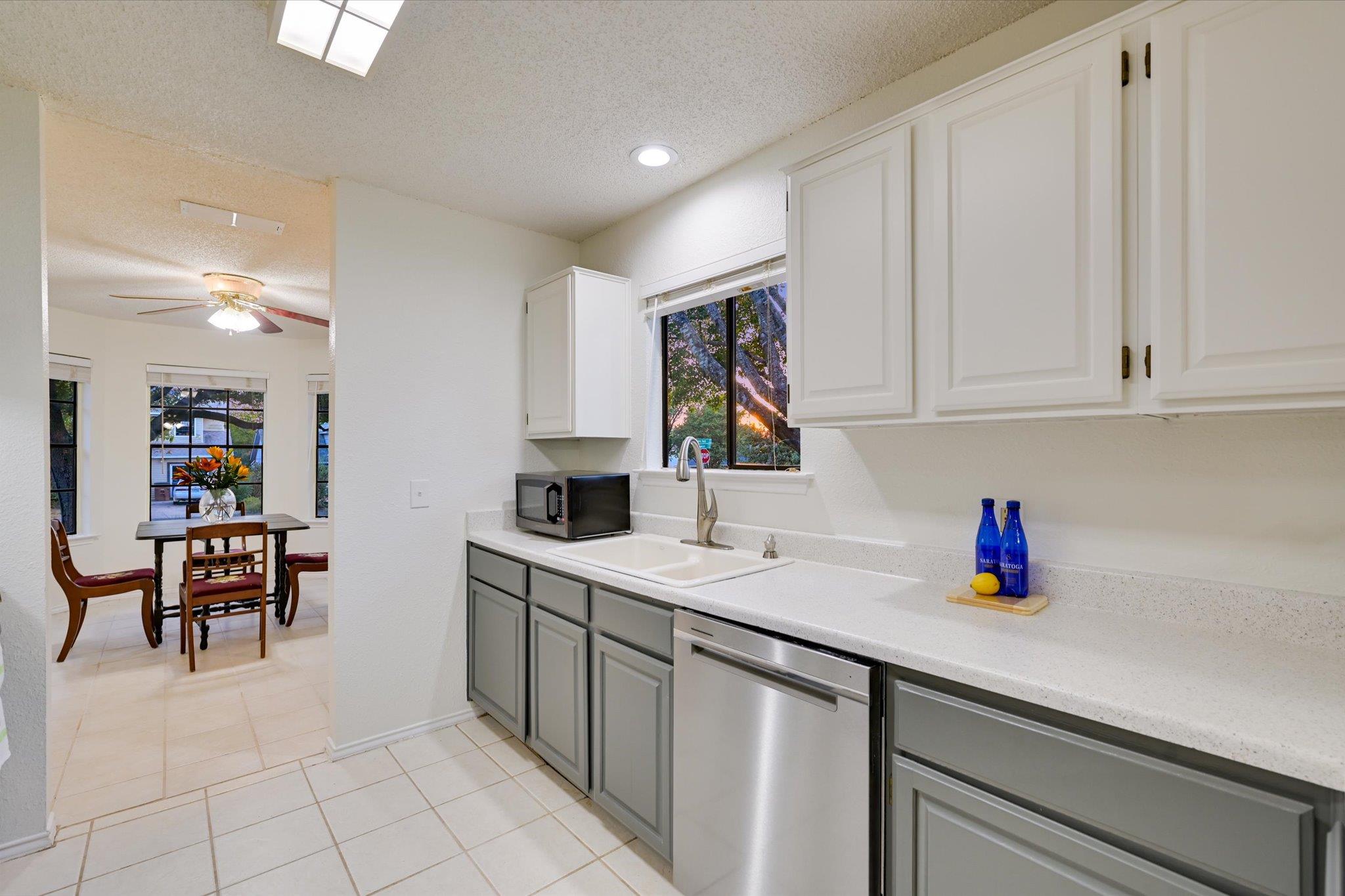 2612 Piping Rock Trl, Austin, TX 78748