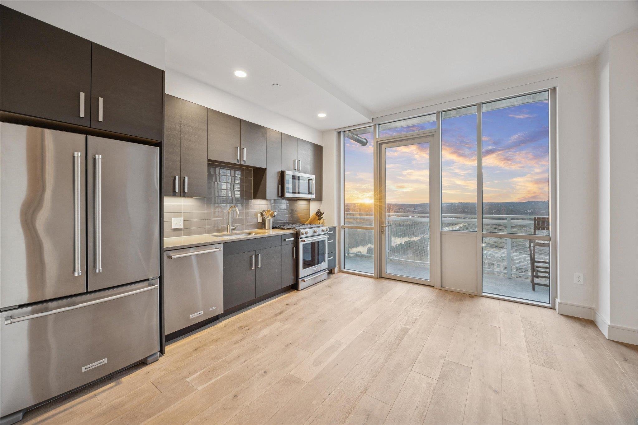 222 West Ave # 2804, Austin, TX 78701