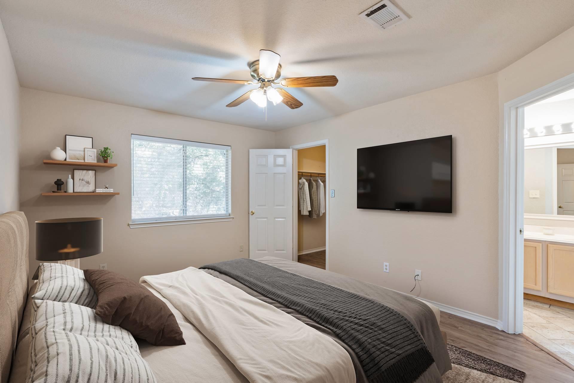 7704 Plateau Cv, Lago Vista, TX 78645