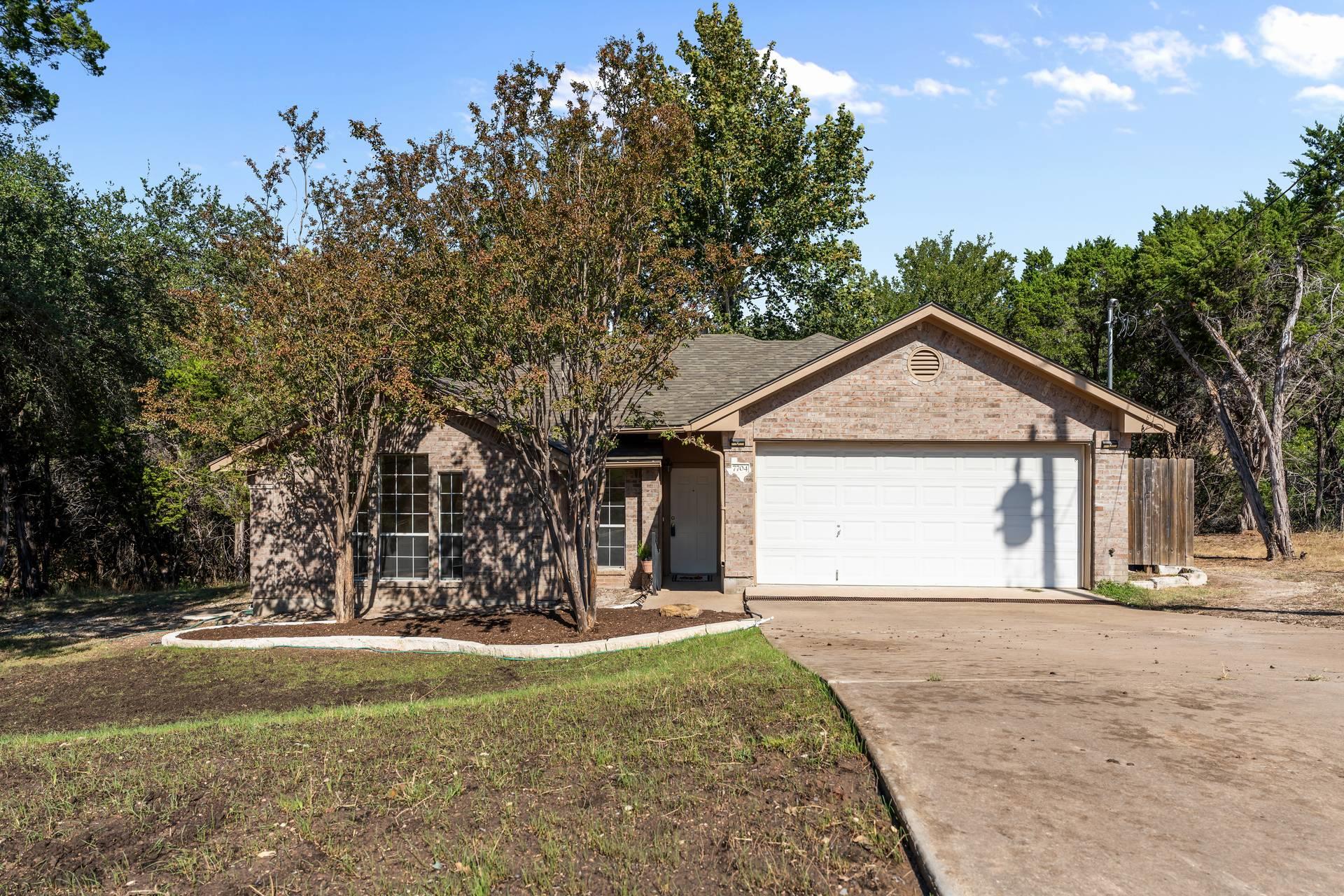 7704 Plateau Cv, Lago Vista, TX 78645