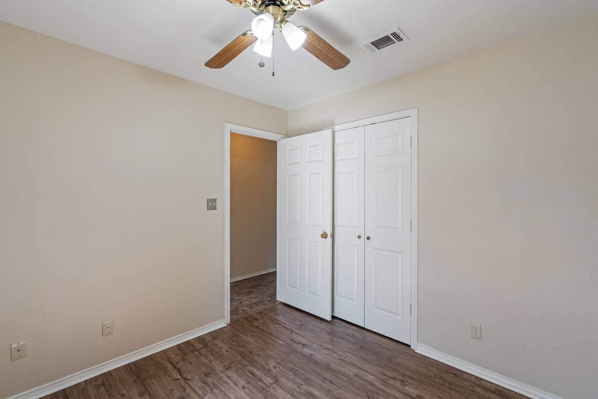 7704 Plateau Cv, Lago Vista, TX 78645